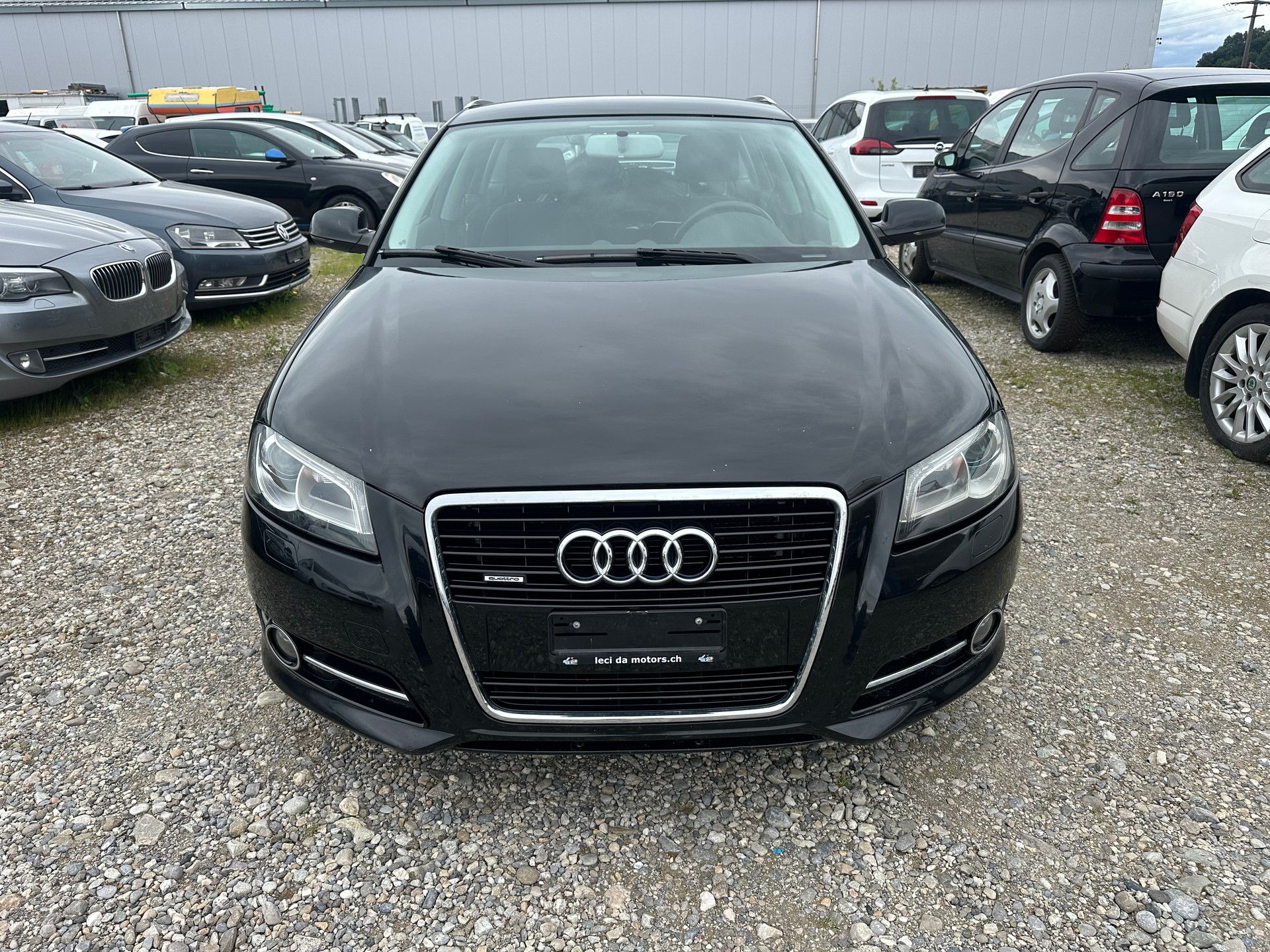 AUDI A3 Sportback 2.0 TDI Attraction quattro-image-1