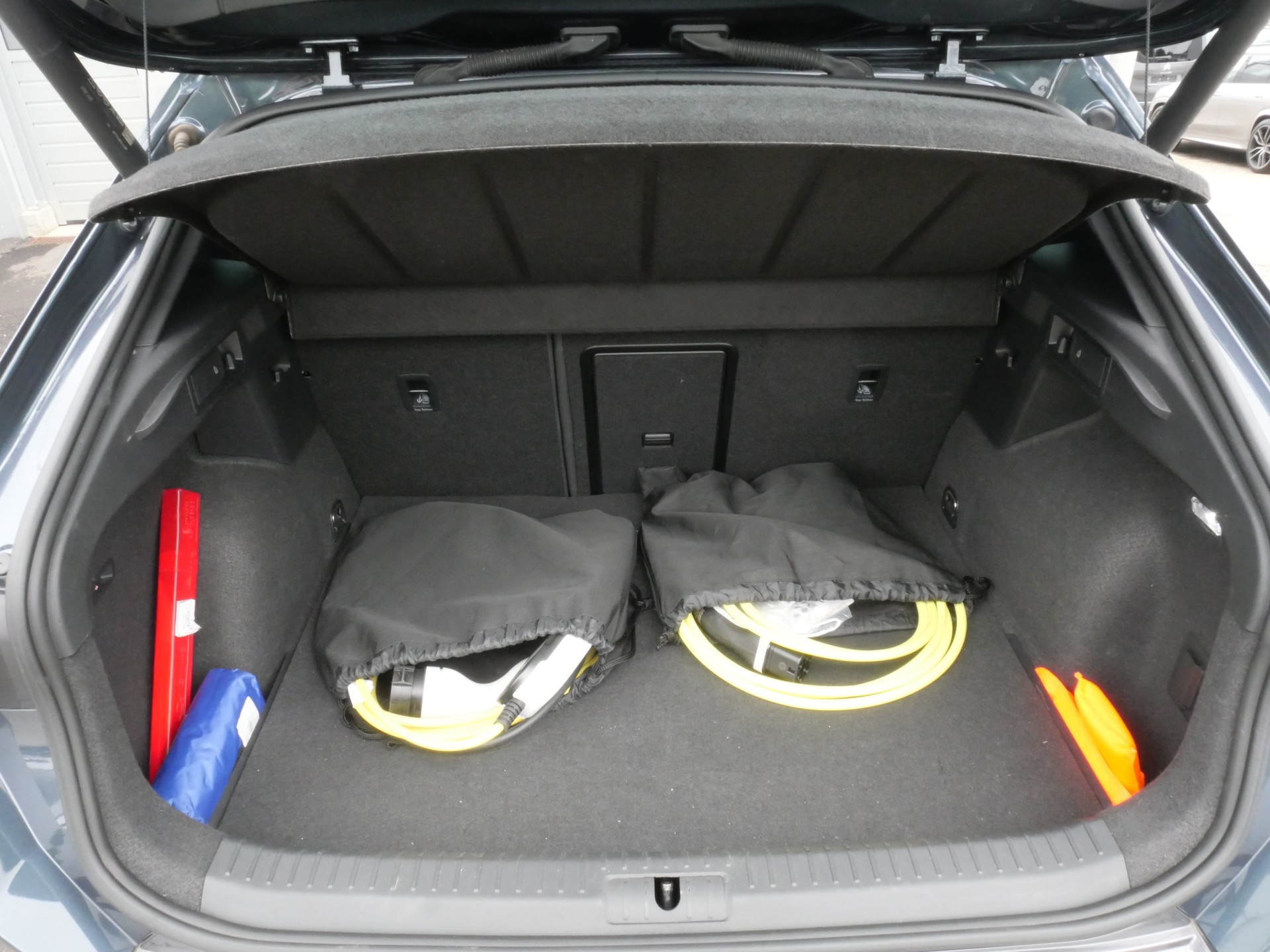 CUPRA Formentor 1.4 e-HYBRID pHEV Allalin DSG *CH-Auto, AHK, 5J. Garantie*-image-9