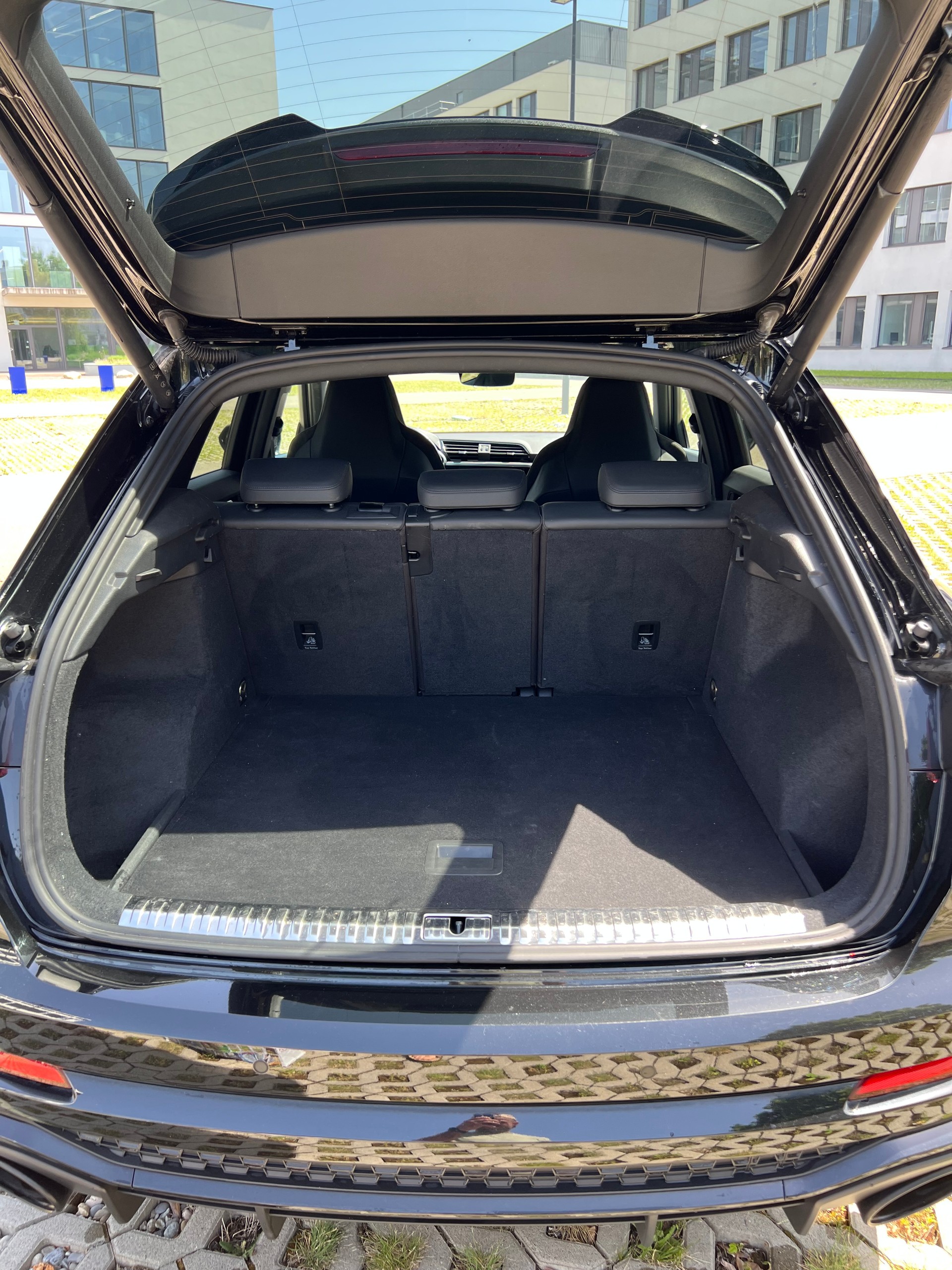 AUDI 2.5 TFSI quattro S-Tronic-image-4
