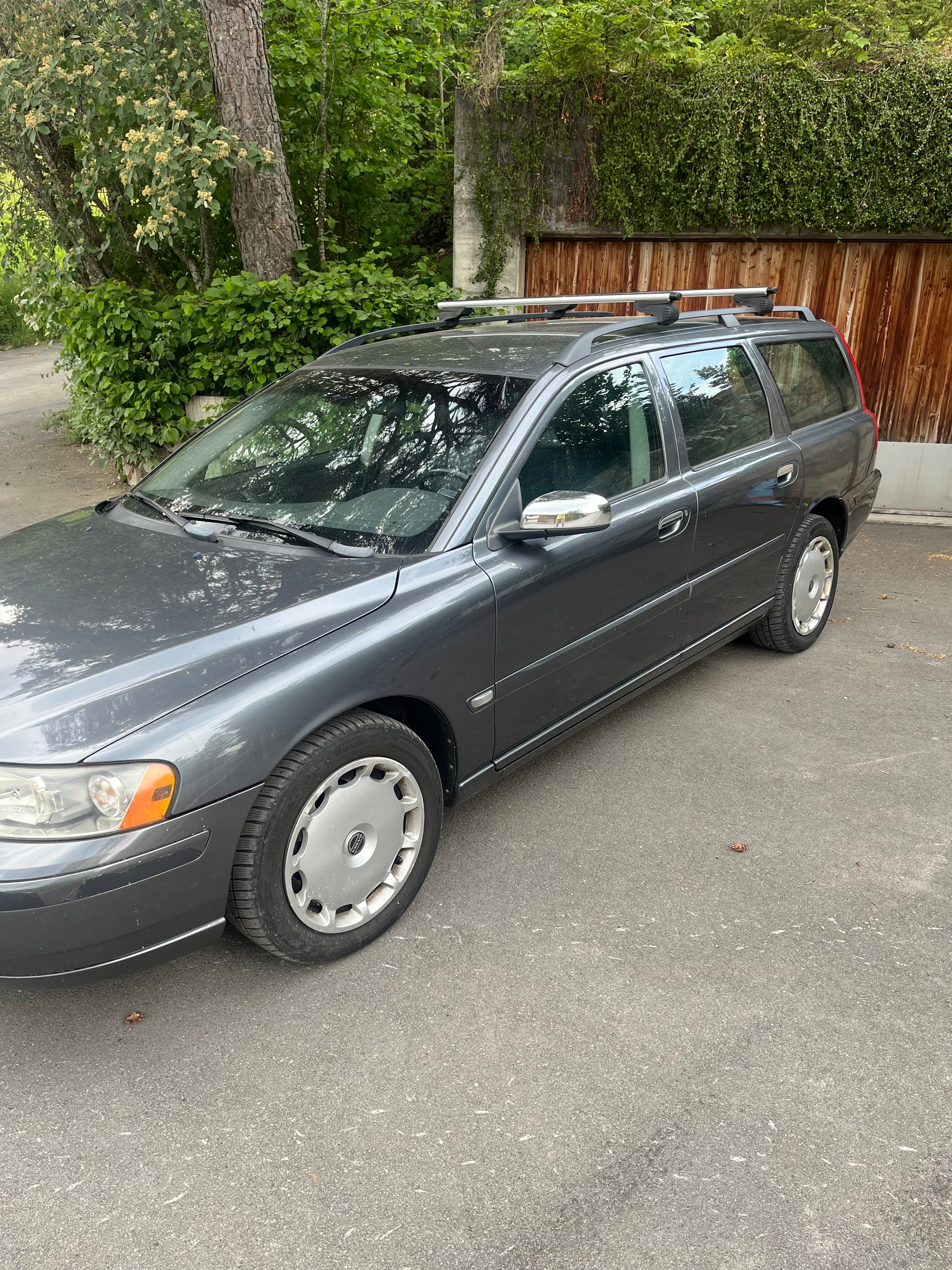VOLVO 2.4 20V 170 Move-image-1