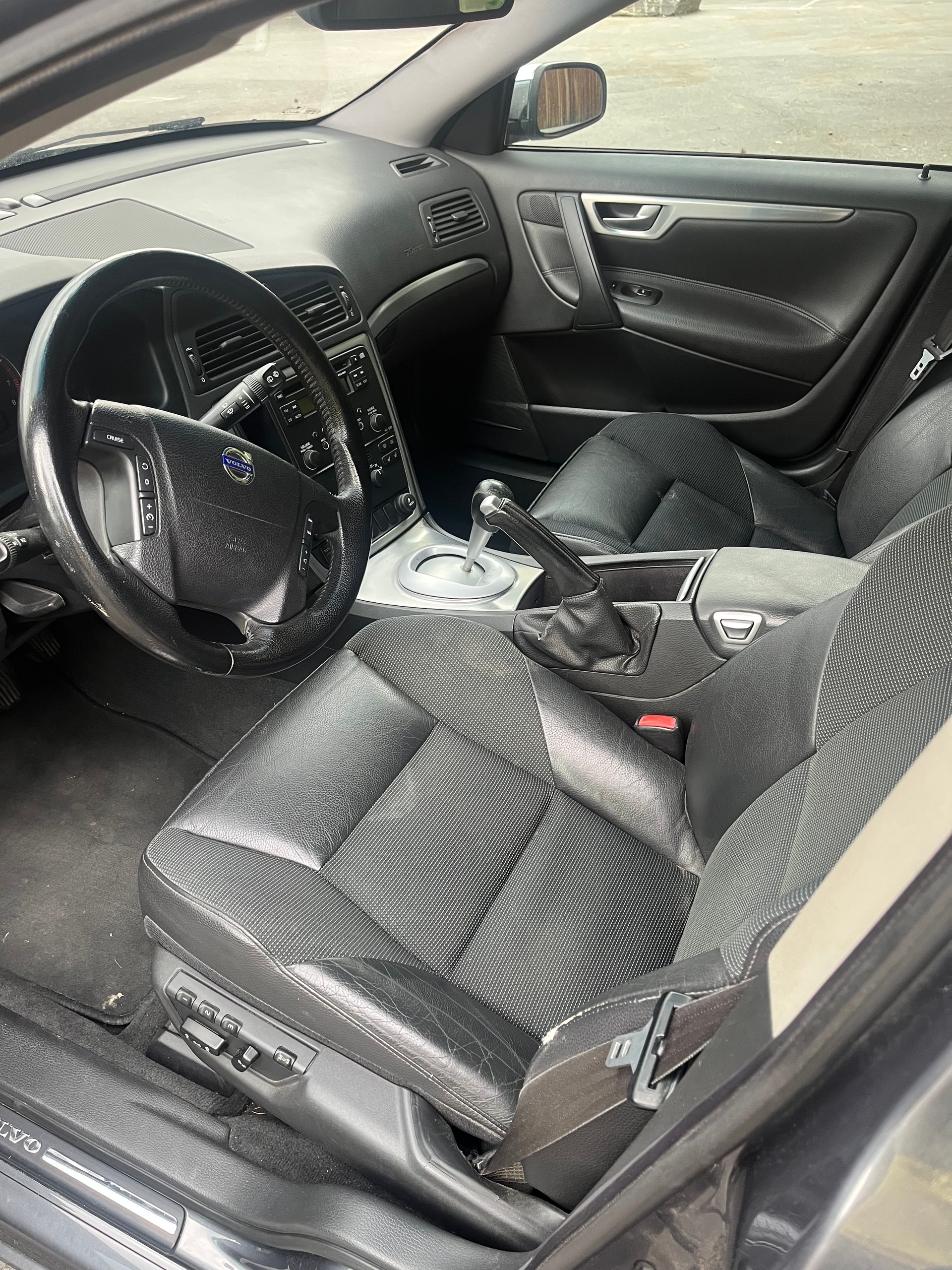 VOLVO 2.4 20V 170 Move-image-4