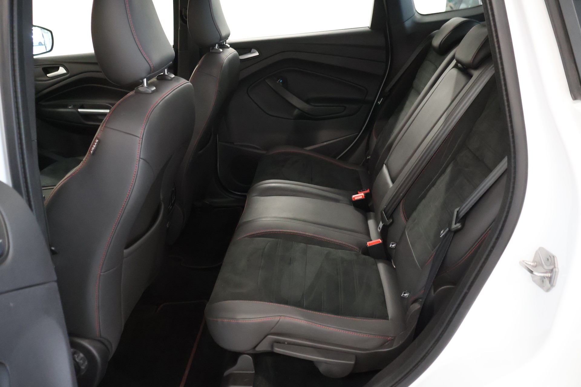FORD Kuga 2.0 TDCi ST Line High 4WD PowerShift-image-11