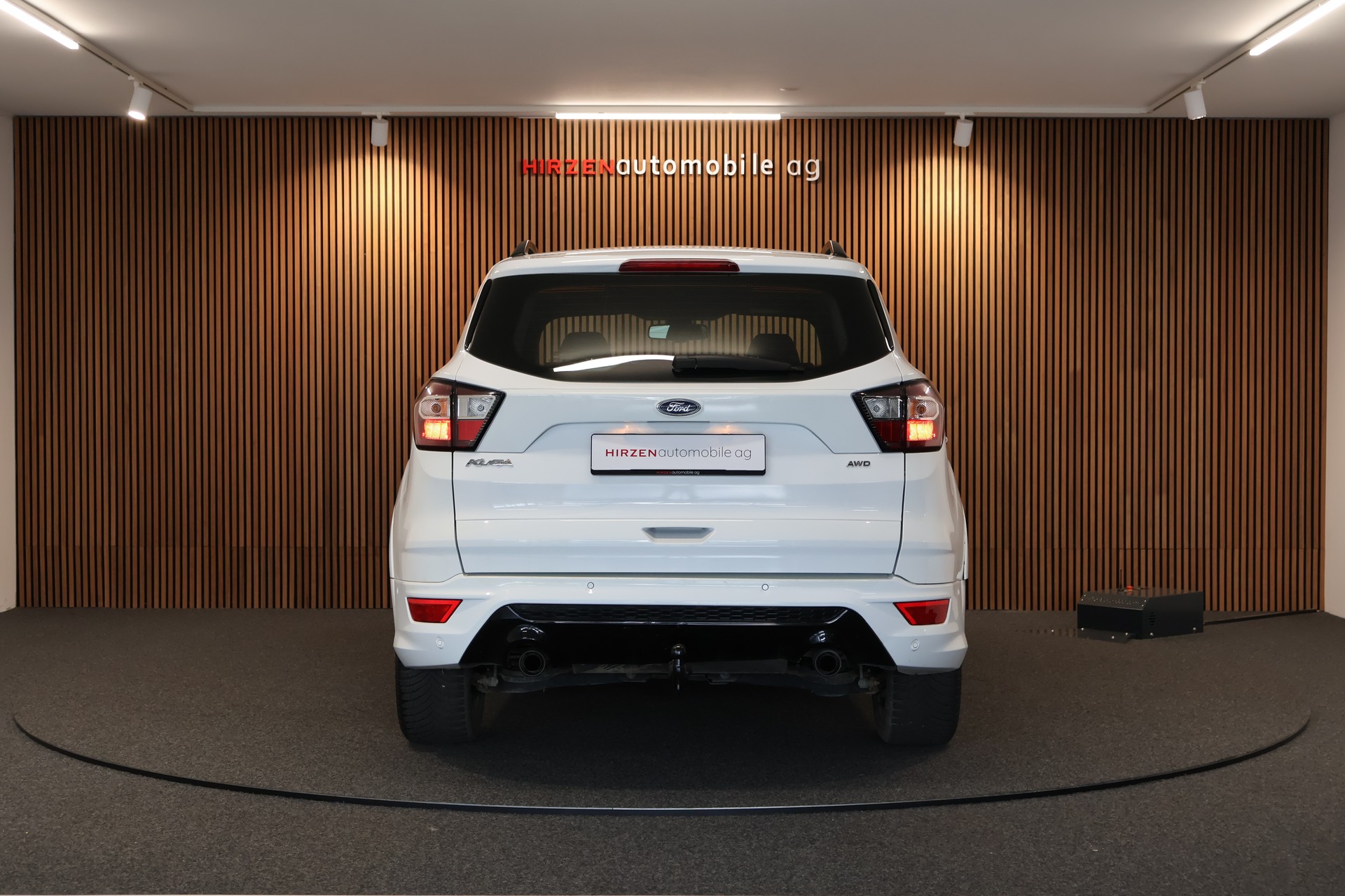 FORD Kuga 2.0 TDCi ST Line High 4WD PowerShift-image-3