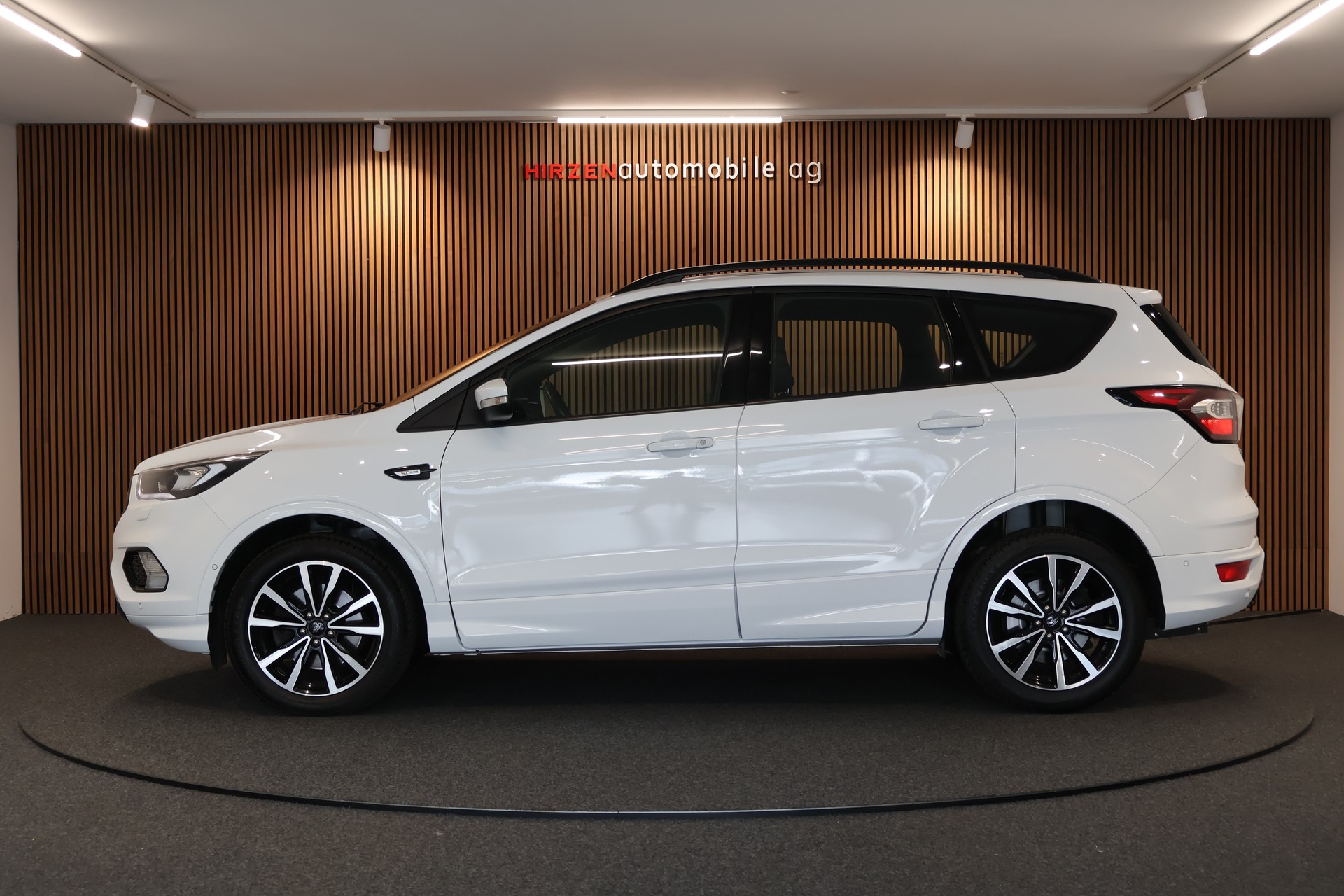 FORD Kuga 2.0 TDCi ST Line High 4WD PowerShift-image-1