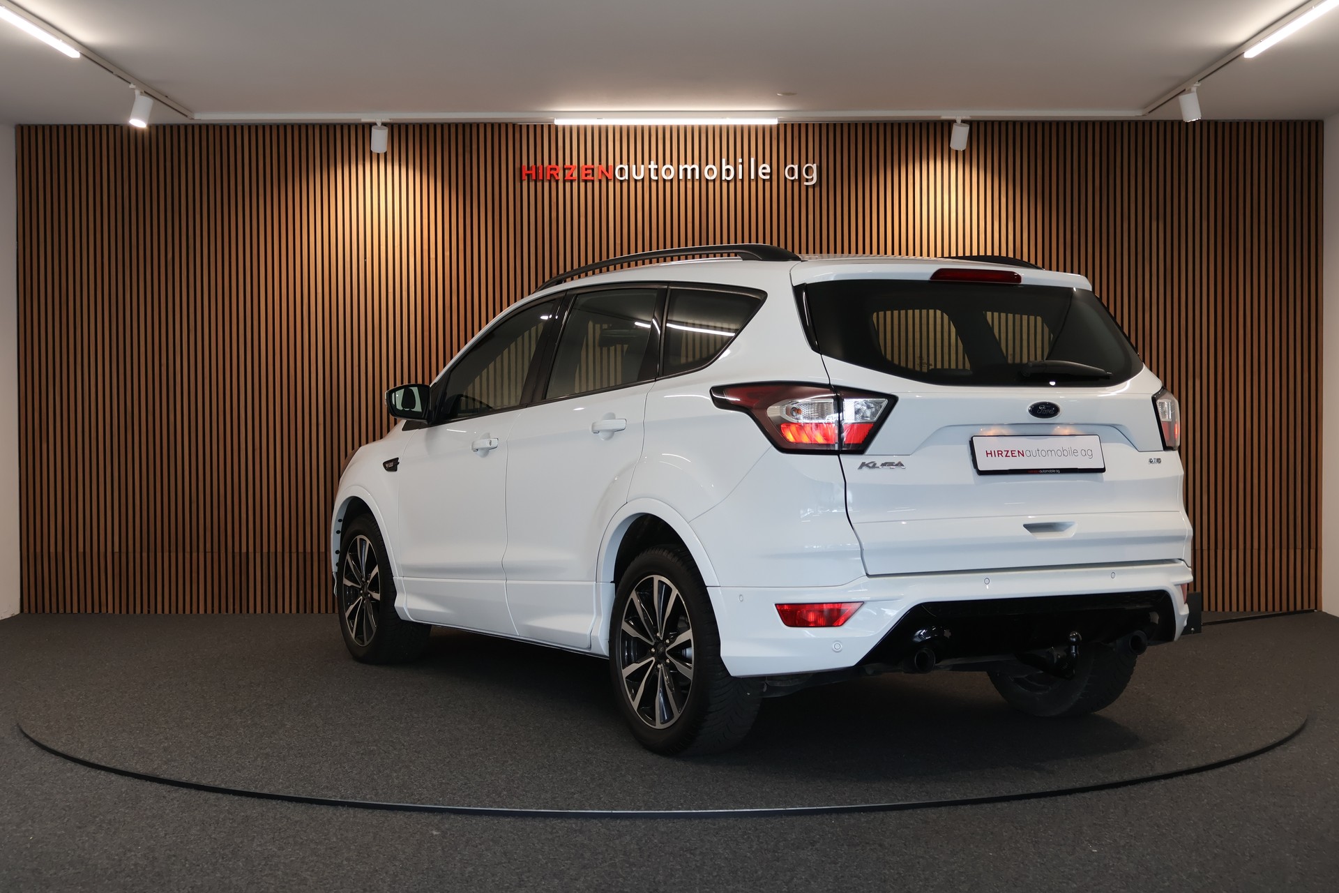 FORD Kuga 2.0 TDCi ST Line High 4WD PowerShift-image-2
