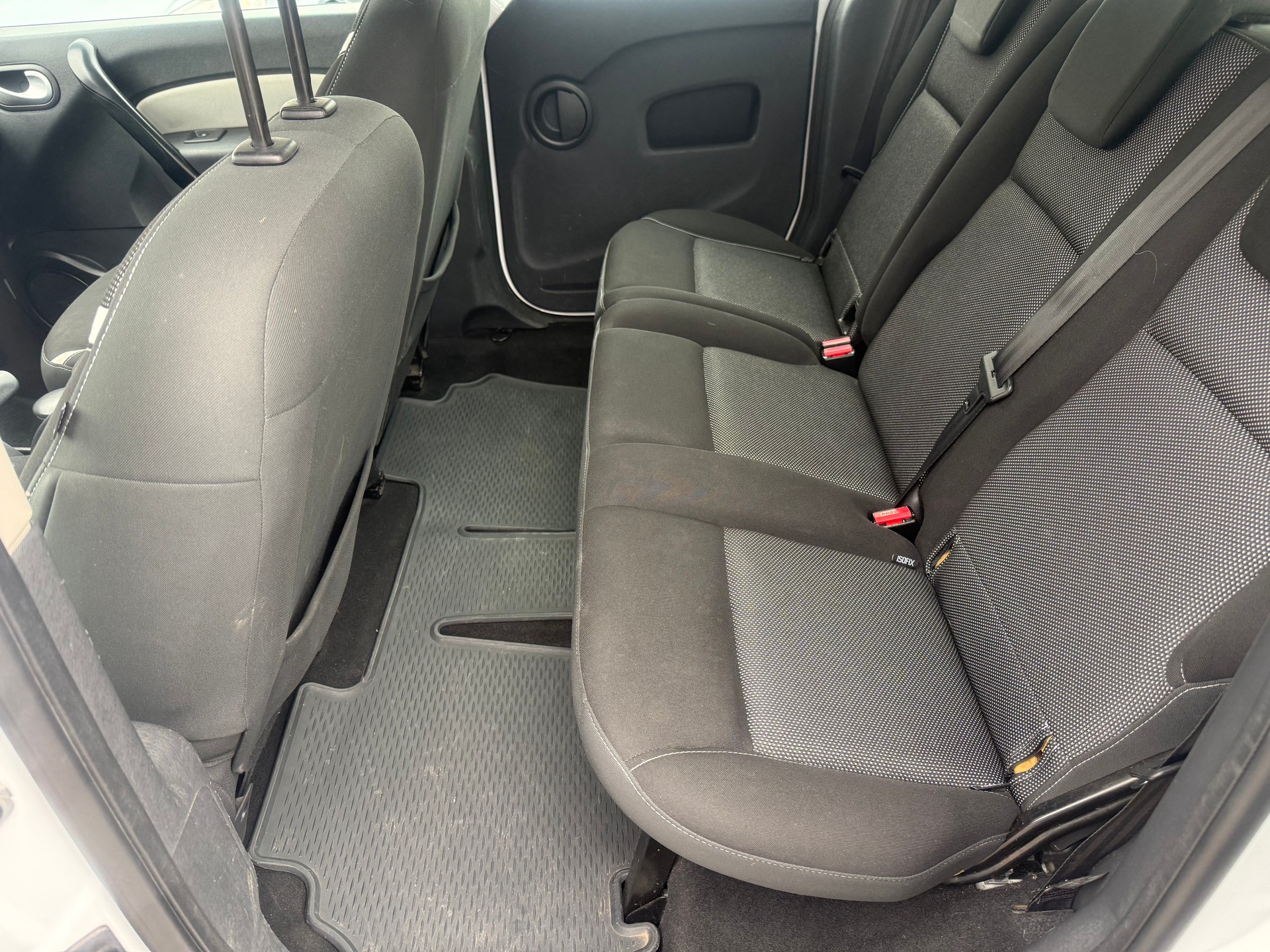 RENAULT Kangoo 1.2 16V Turbo Limited-image-8