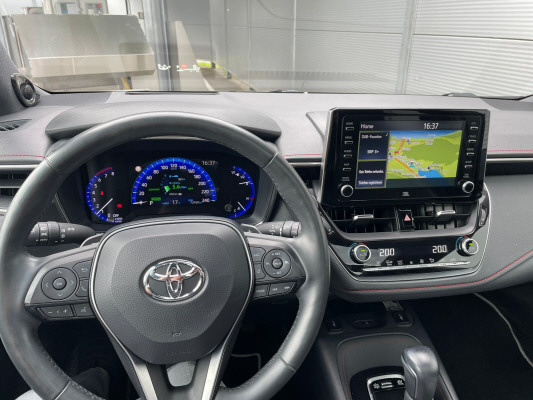 TOYOTA Corolla 2.0 HSD Premium-image-9
