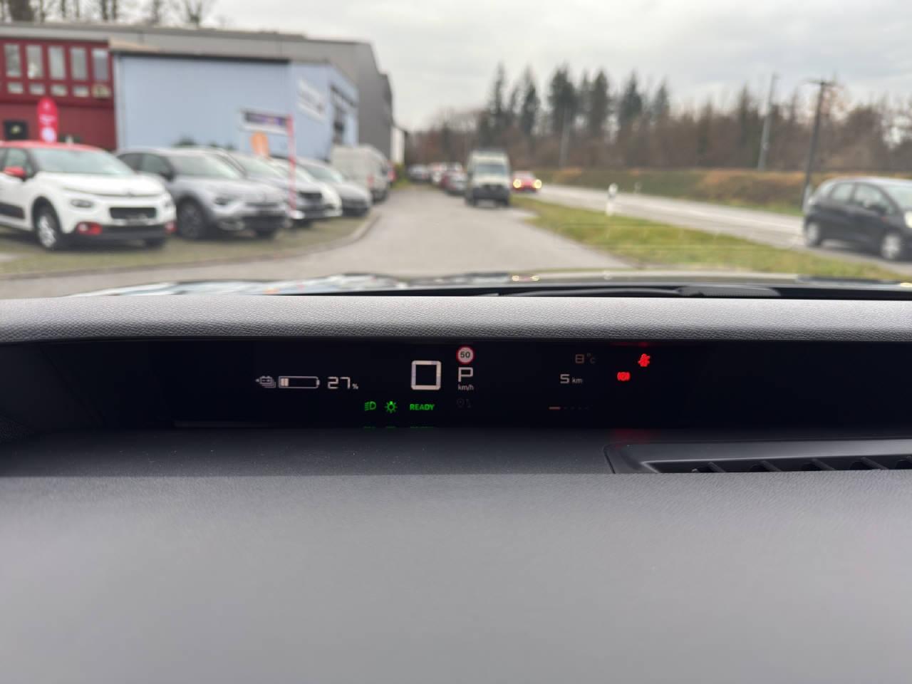 CITROEN e-C3 Aircross Plus-image-5