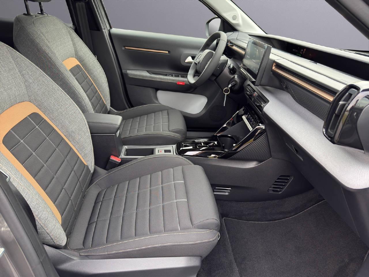 CITROEN e-C3 Aircross Plus-image-8
