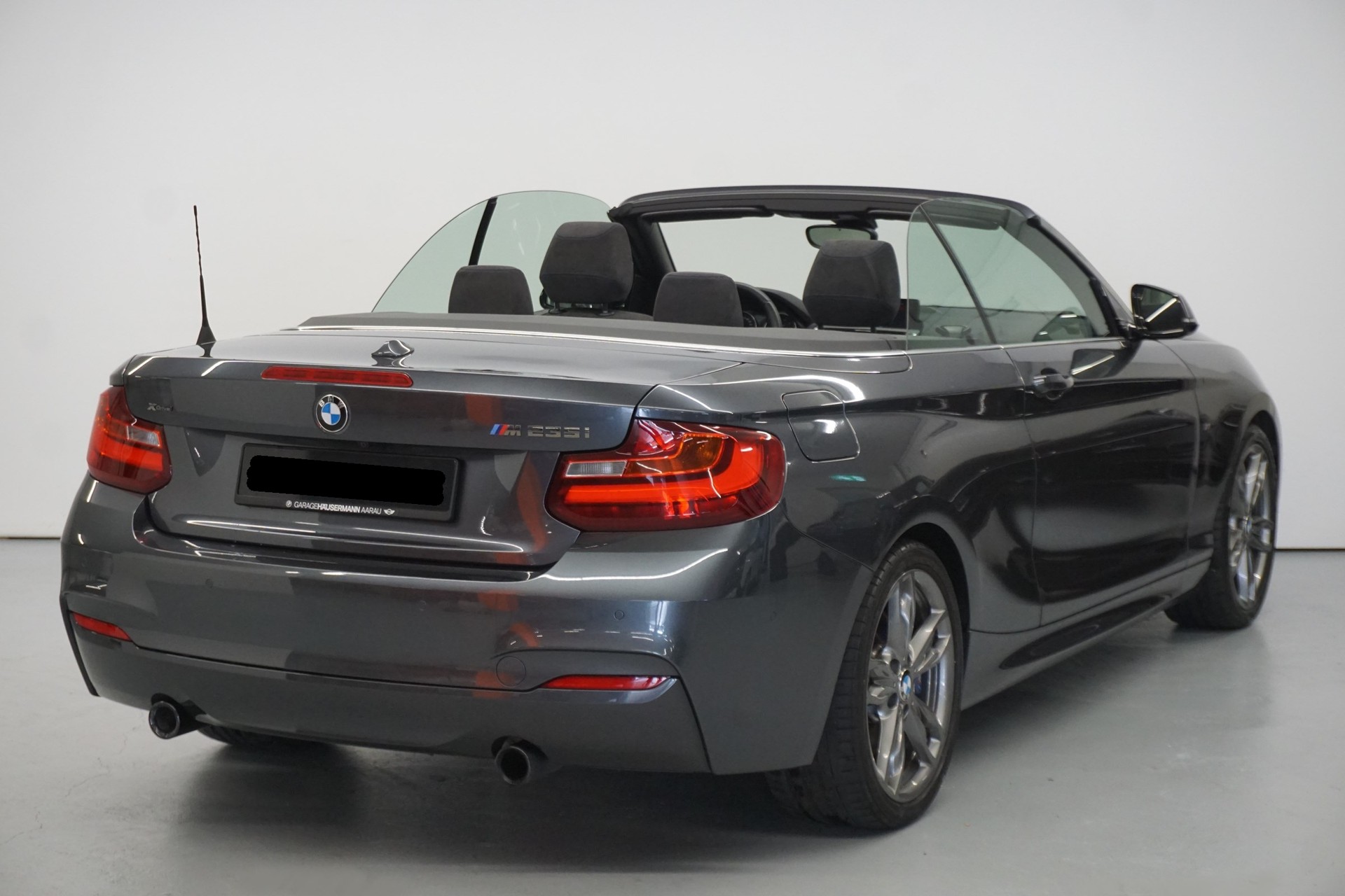 BMW M235i xDrive SAG-image-2