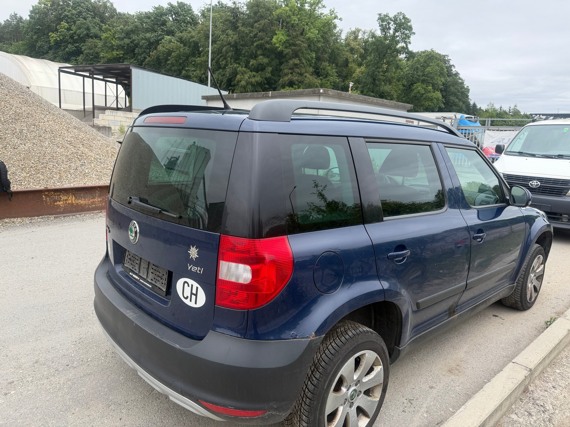 SKODA Yeti 2.0 TDI Ambition 4x4 DSG-image-2