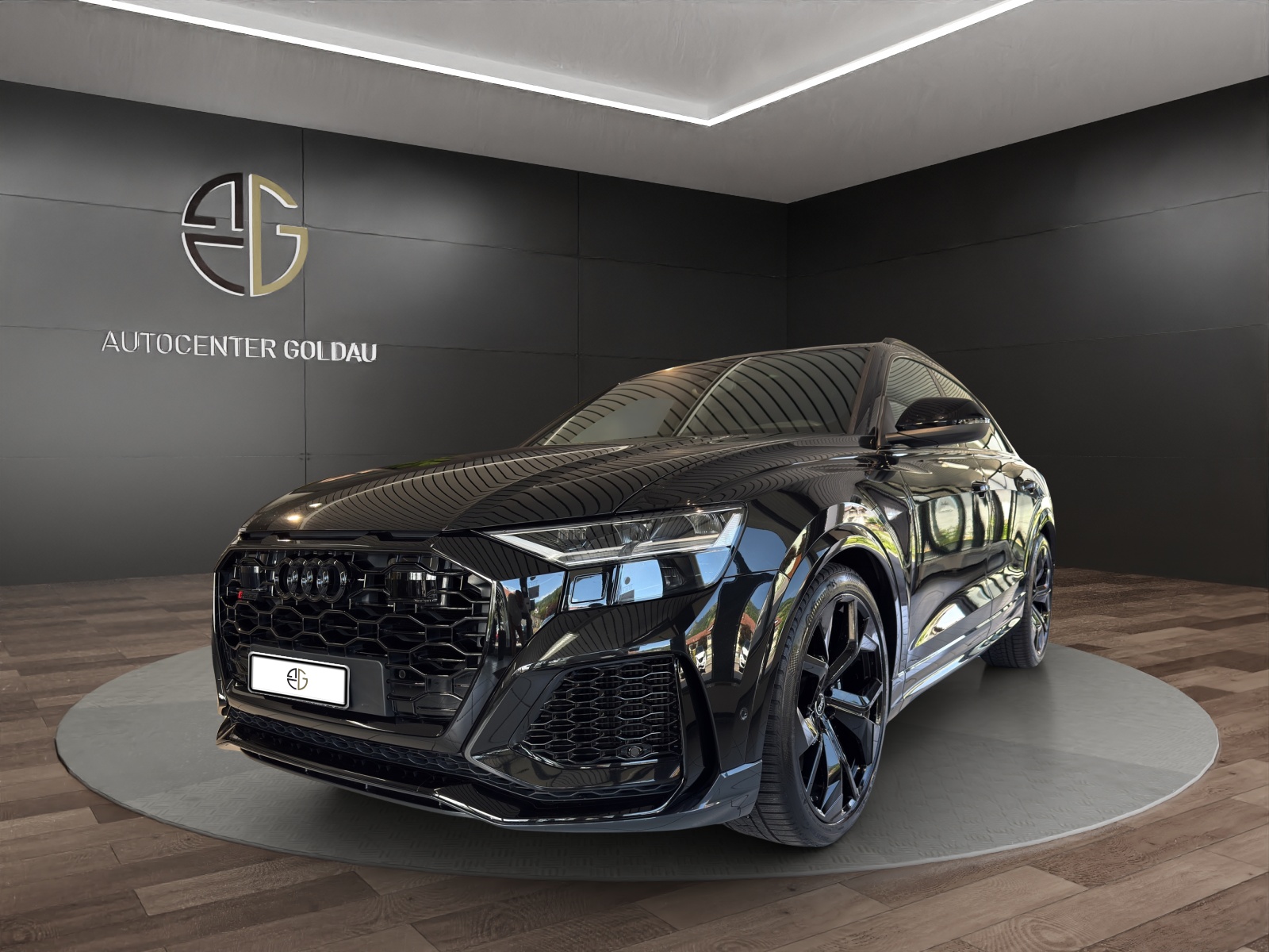 AUDI RSQ8 quattro tiptronic-image-0