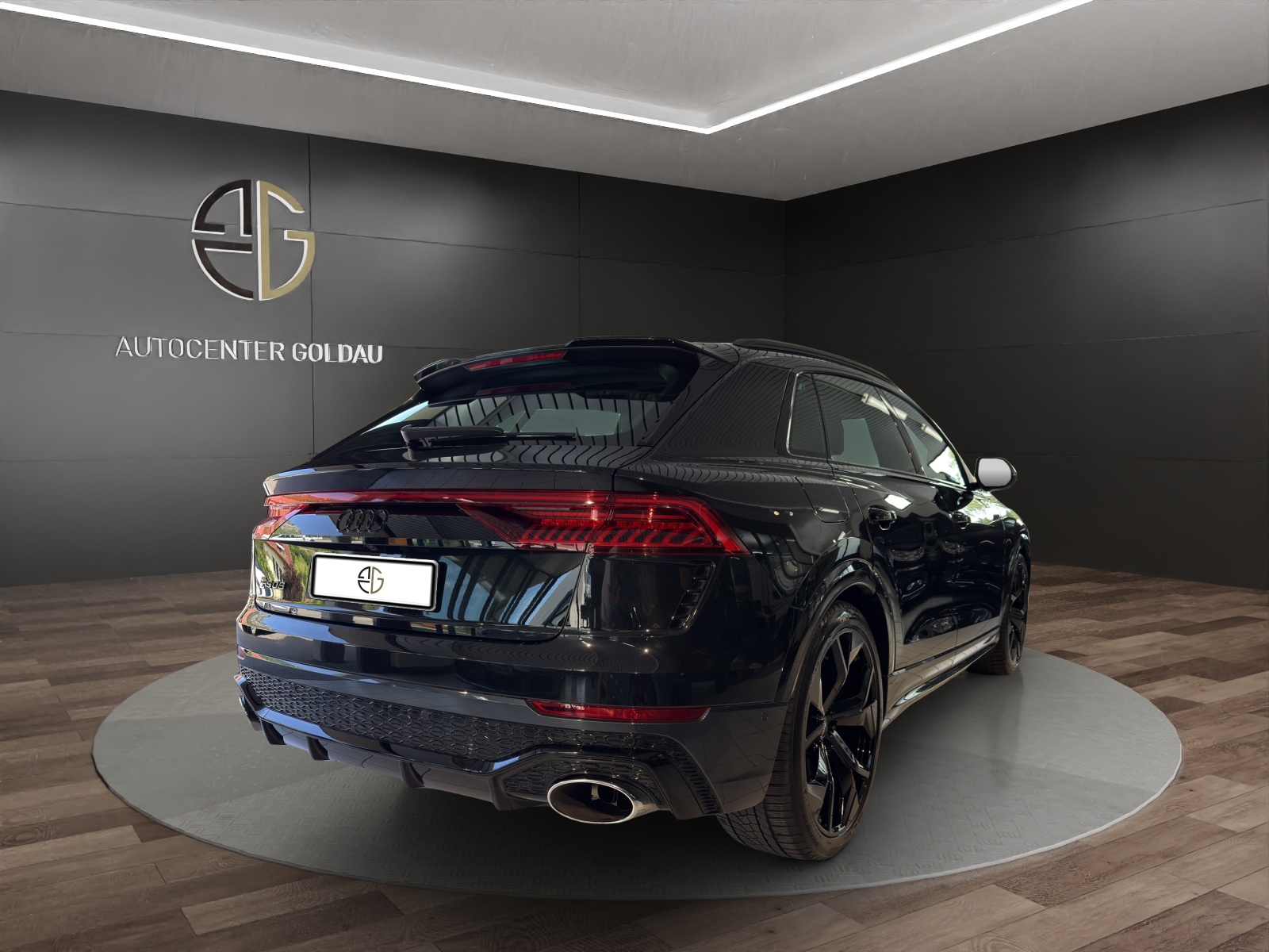 AUDI RSQ8 quattro tiptronic-image-3