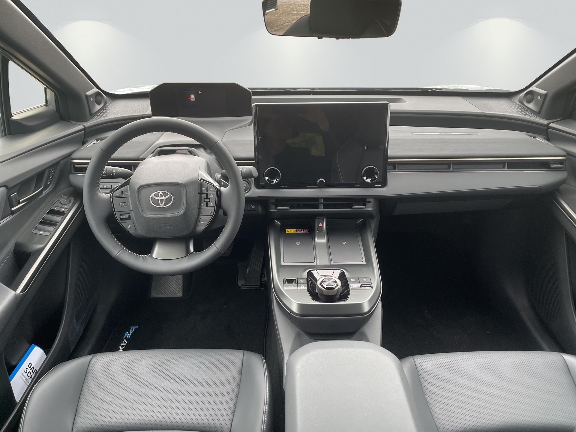 TOYOTA bZ4X Touring Premium AWD-image-12