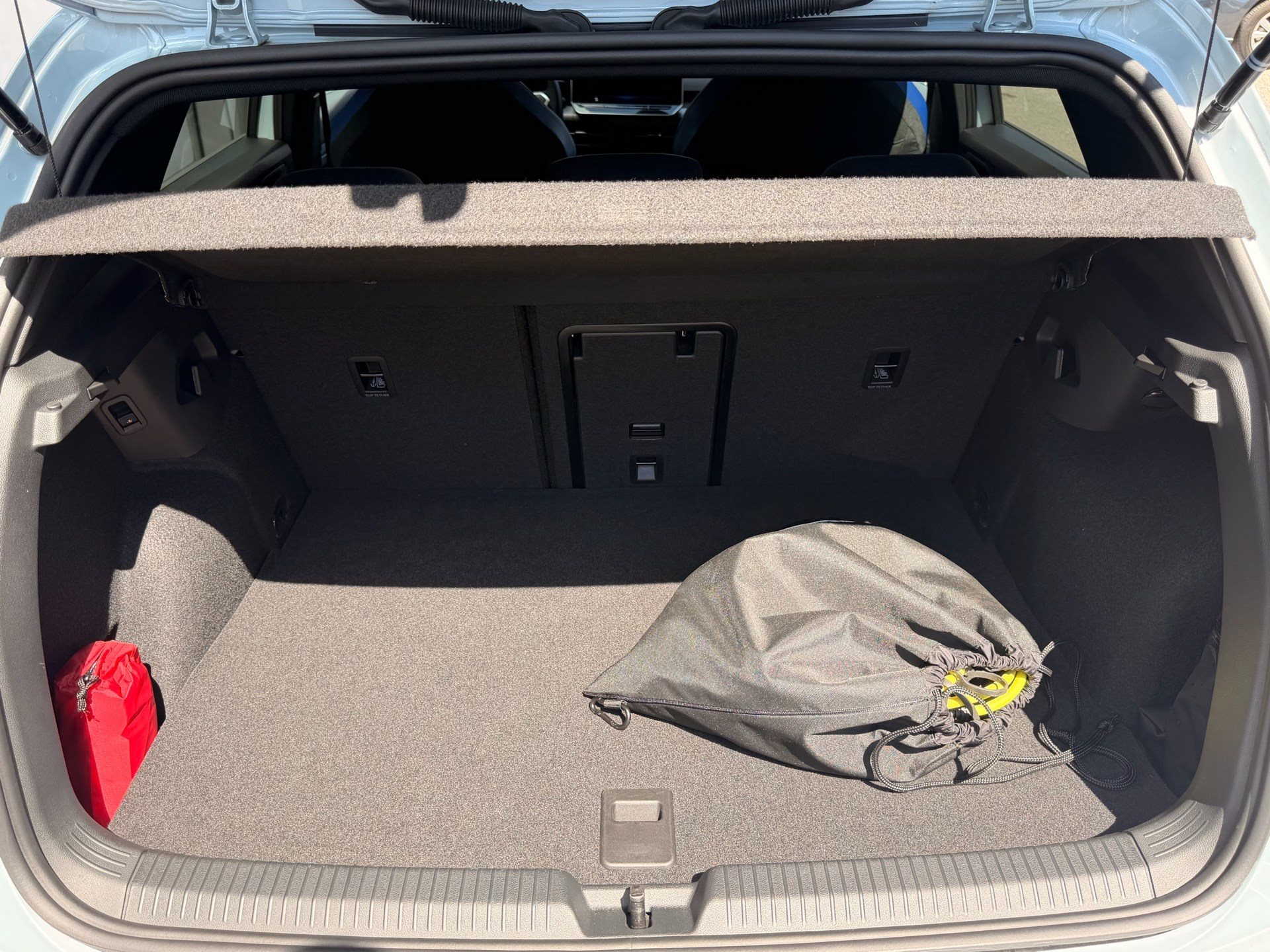 VW Golf VIII 1.5 TSI eHybrid 272 PS GTE *** 5 JAHRE VW GARANTIE & 360° KAMERA ***-image-29