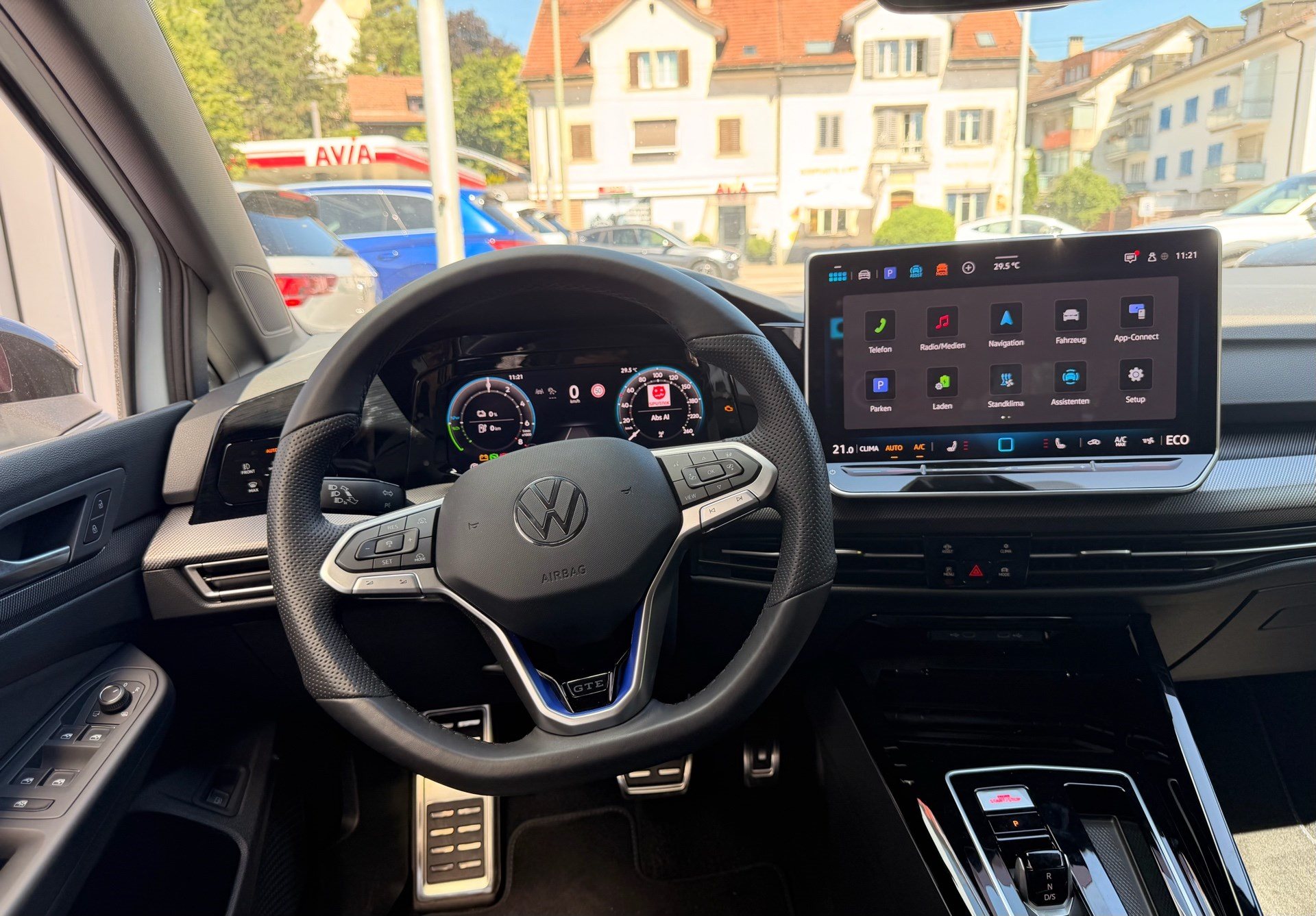 VW Golf VIII 1.5 TSI eHybrid 272 PS GTE *** 5 JAHRE VW GARANTIE & 360° KAMERA ***-image-9