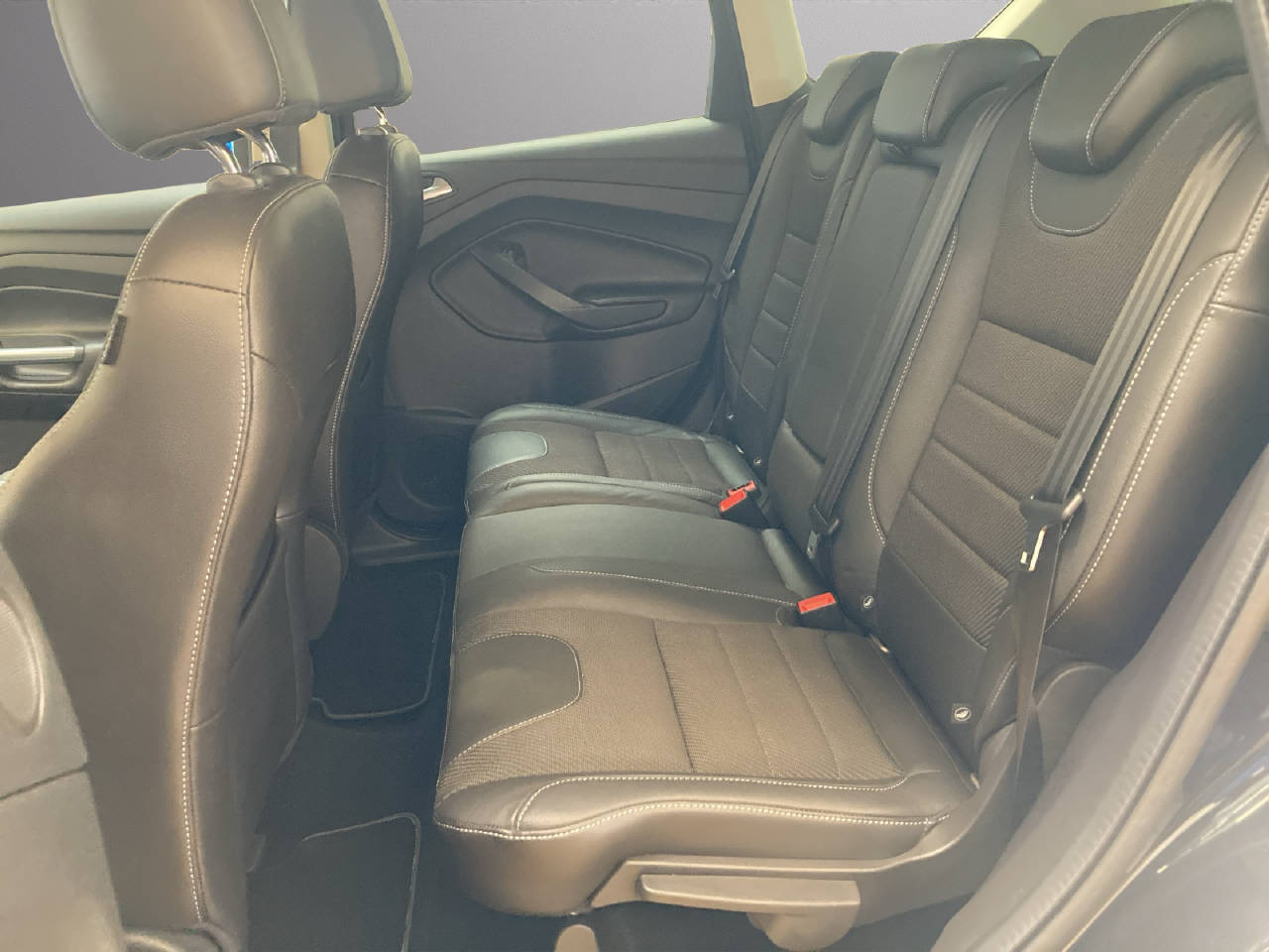 FORD Kuga 2.0 TDCi 163 PSTitanium S-image-5