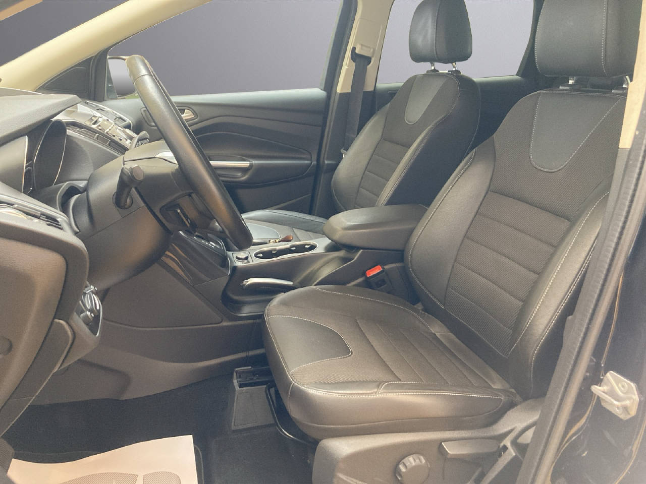 FORD Kuga 2.0 TDCi 163 PSTitanium S-image-4