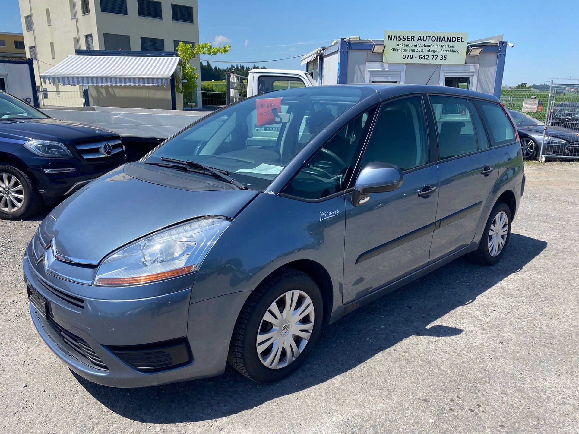 CITROEN Grand C4 Picasso 1.6i 16V Essentiel-image-1
