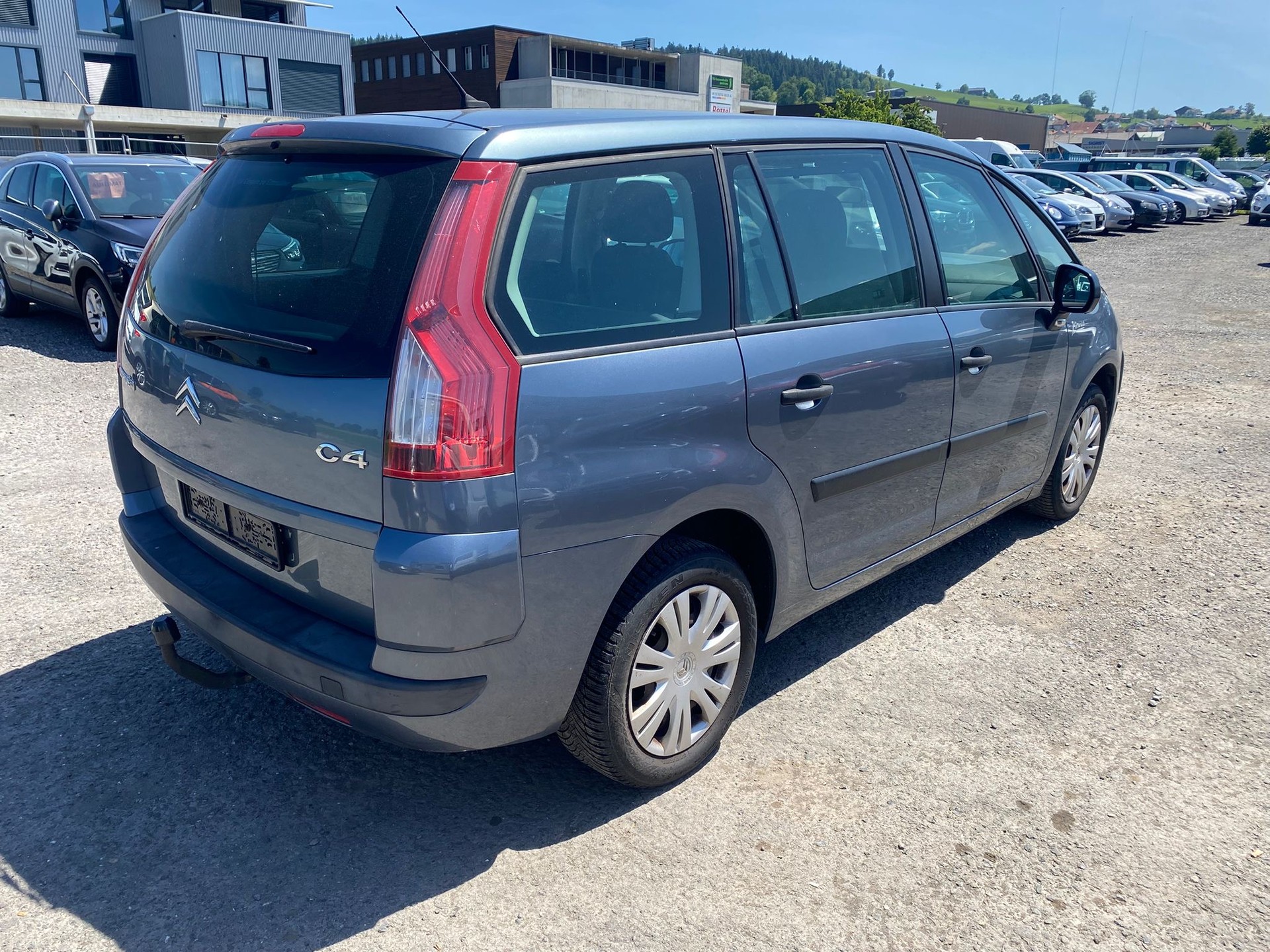CITROEN Grand C4 Picasso 1.6i 16V Essentiel-image-2