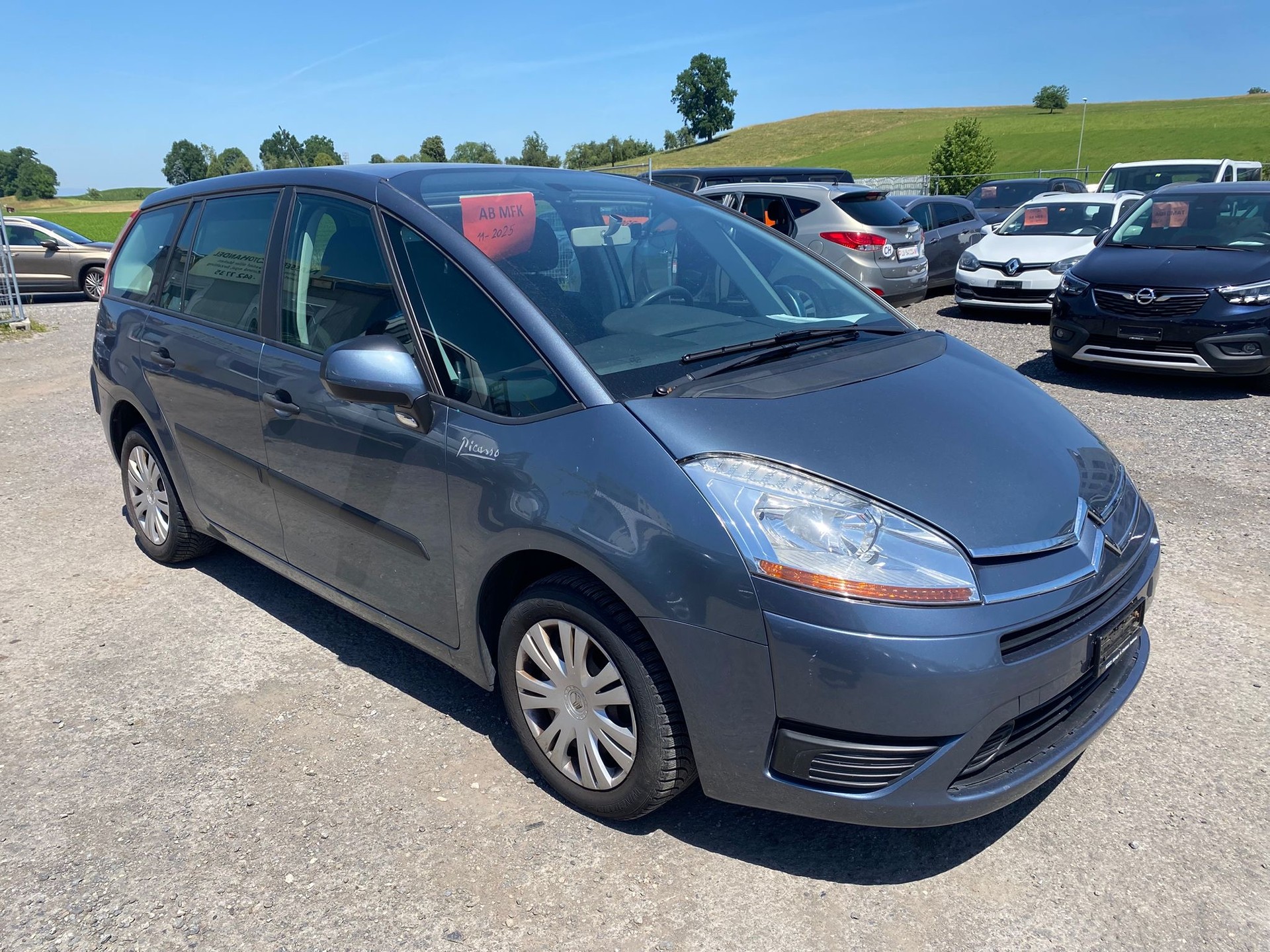CITROEN Grand C4 Picasso 1.6i 16V Essentiel-image-0