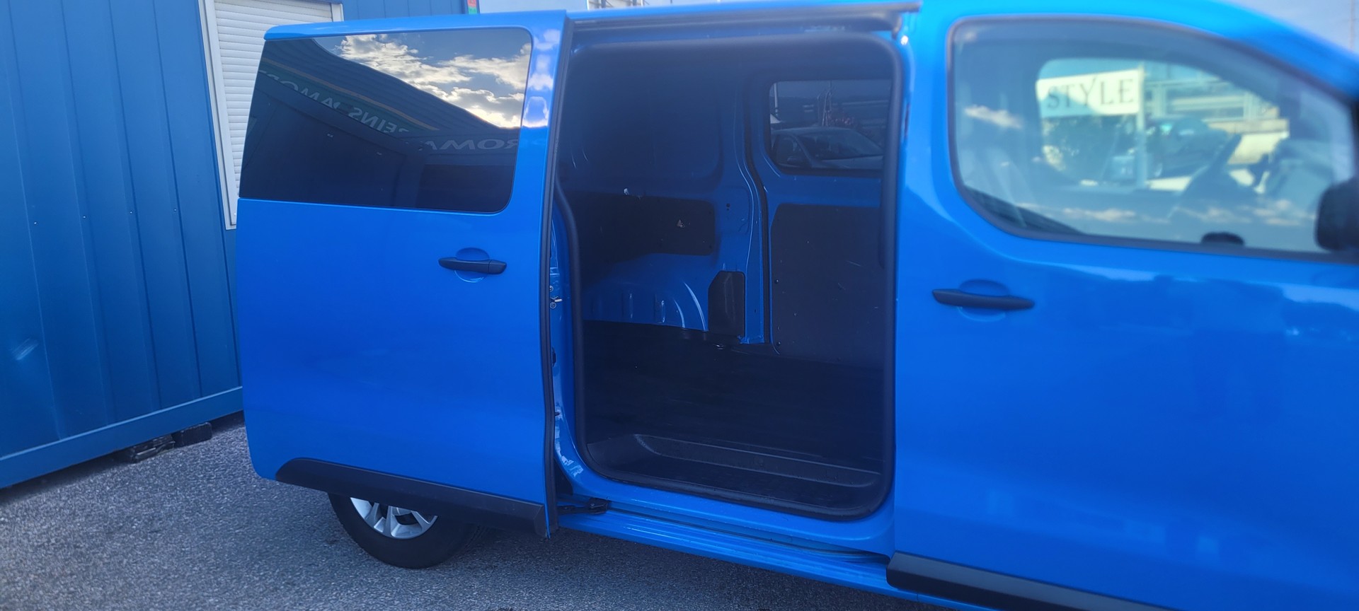 PEUGEOT Expert 1.5 BlueHDi 100 S&S Pro Standard-image-3