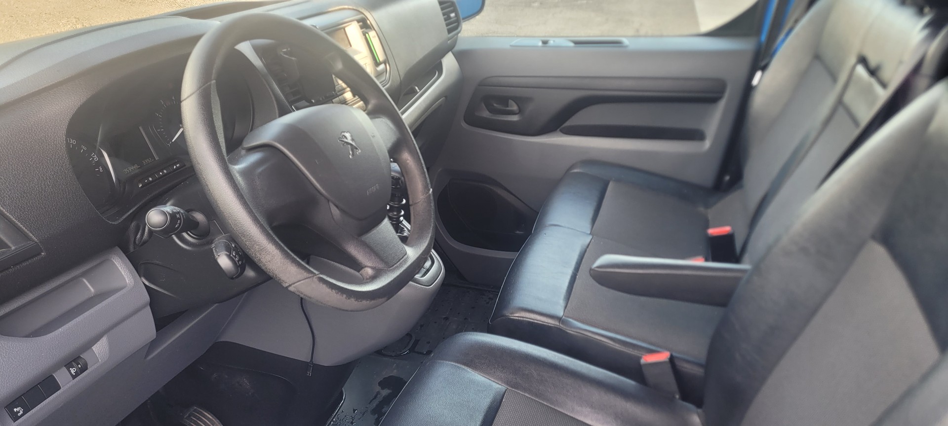 PEUGEOT Expert 1.5 BlueHDi 100 S&S Pro Standard-image-7