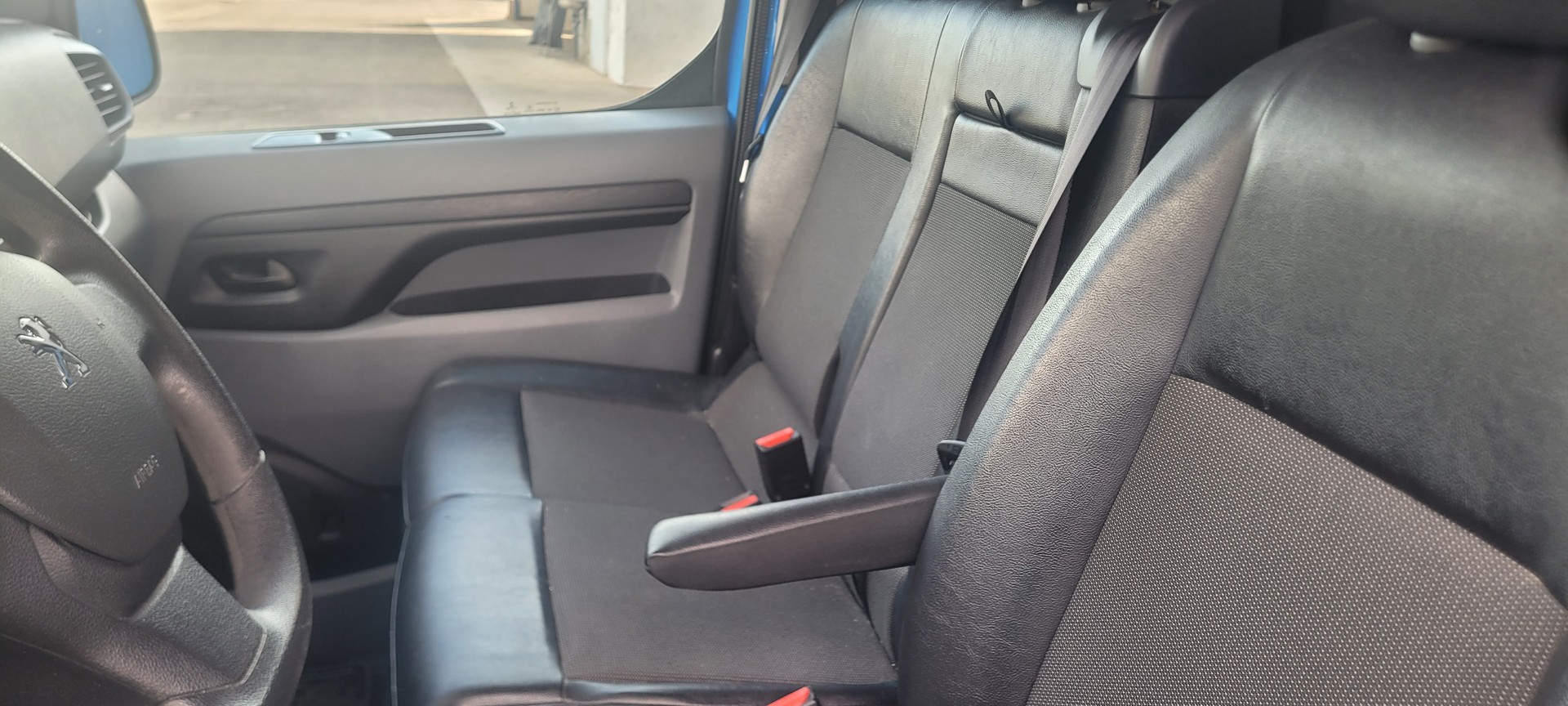 PEUGEOT Expert 1.5 BlueHDi 100 S&S Pro Standard-image-8