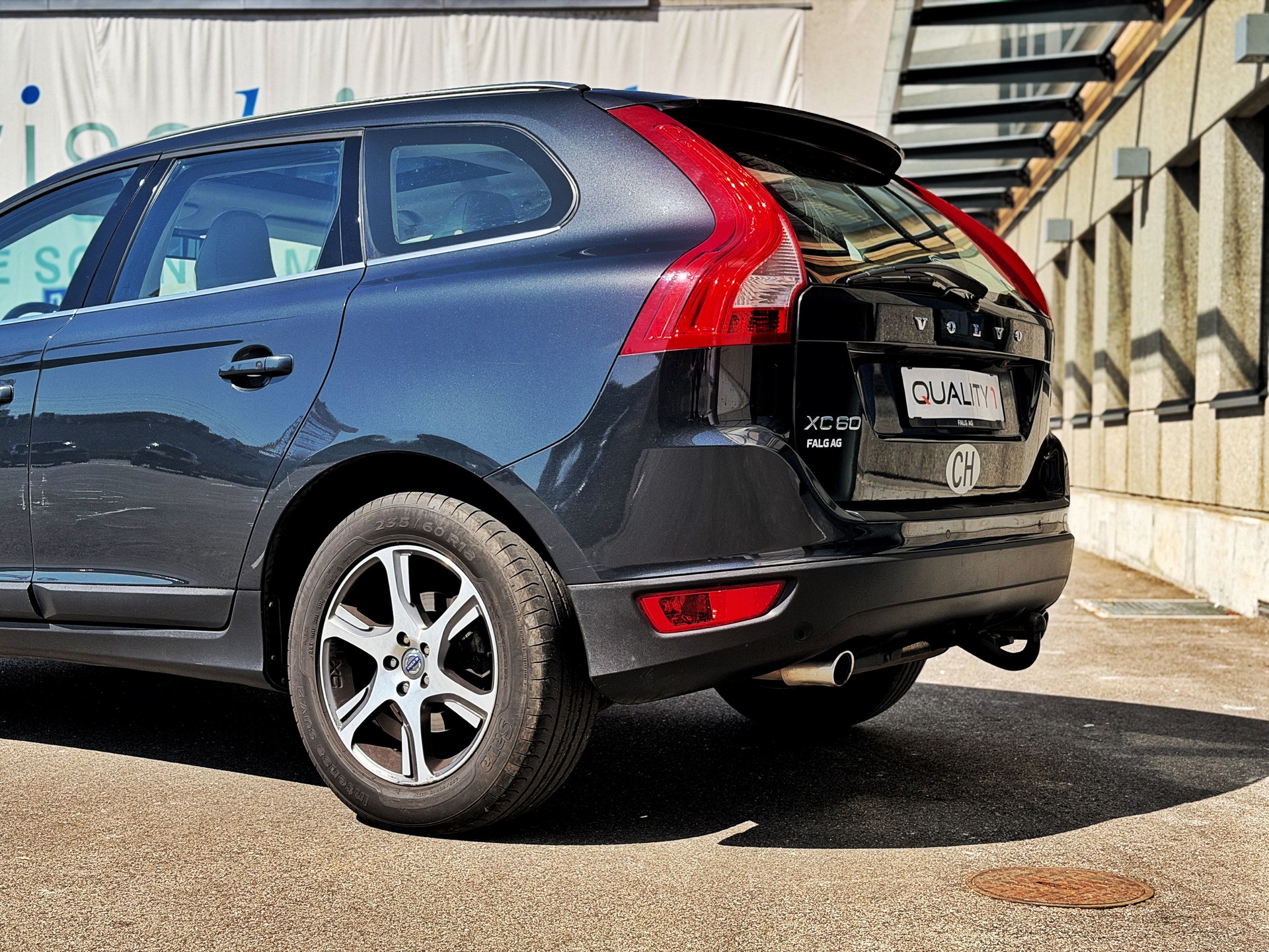 VOLVO XC60 D3 AWD Kinetic Geartronic-image-9