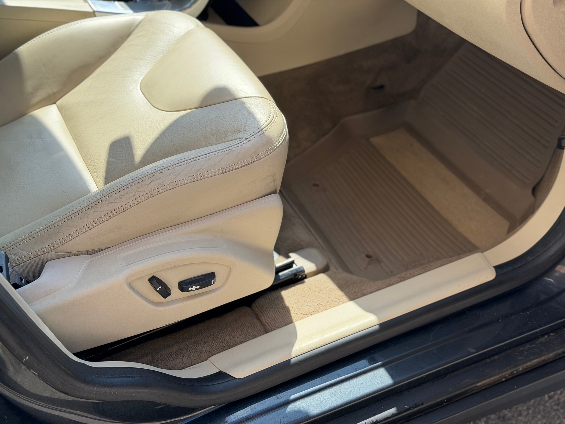 VOLVO XC60 D3 AWD Kinetic Geartronic-image-28