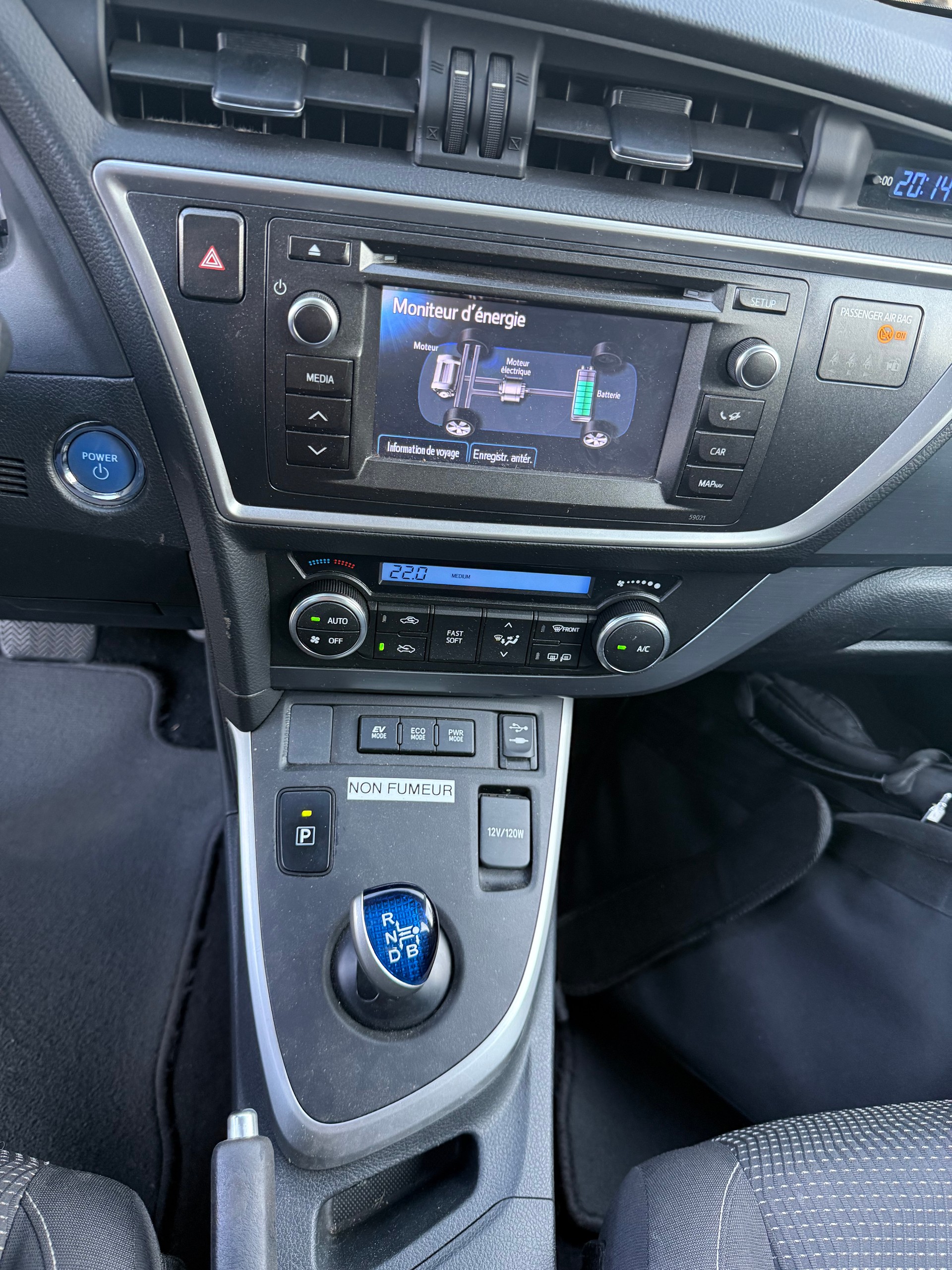 TOYOTA Auris 1.8 16V HSD Linea Trend-image-17