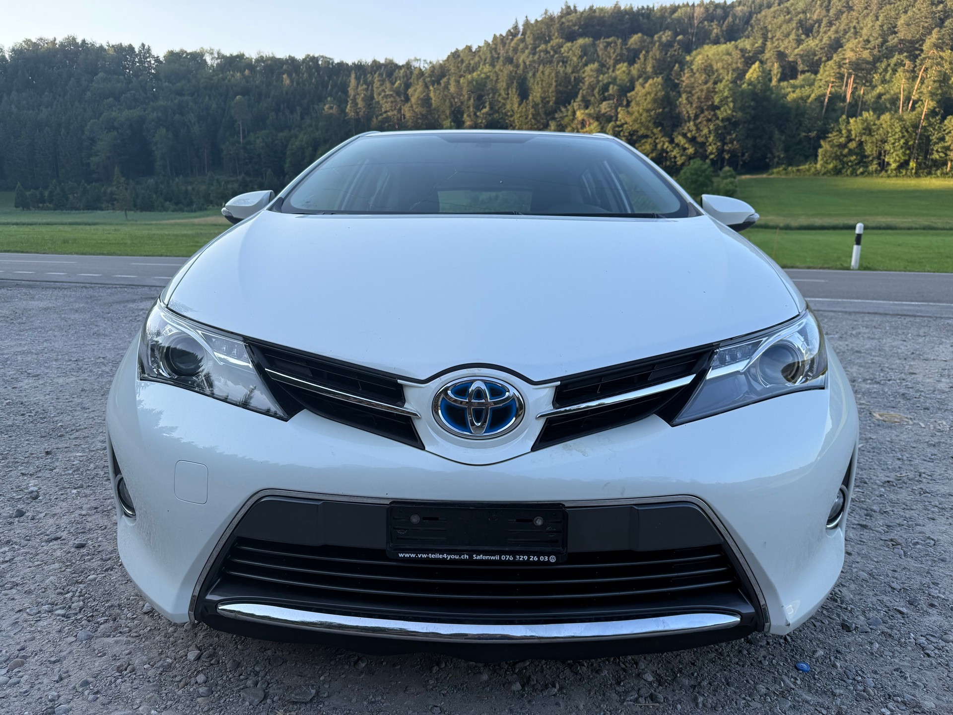 TOYOTA Auris 1.8 16V HSD Linea Trend-image-3