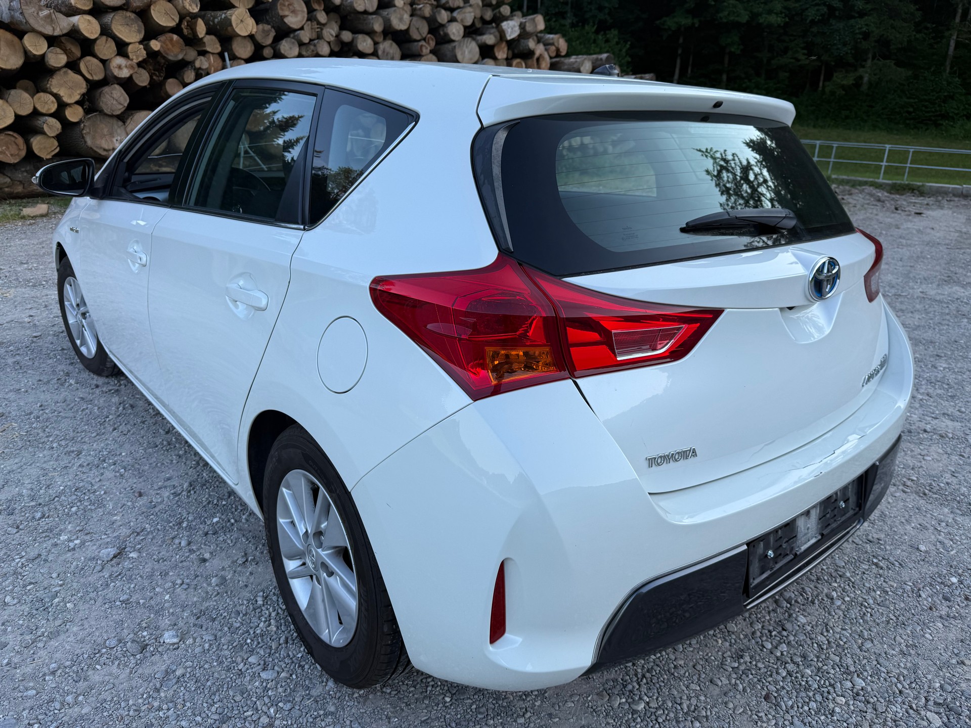 TOYOTA Auris 1.8 16V HSD Linea Trend-image-10