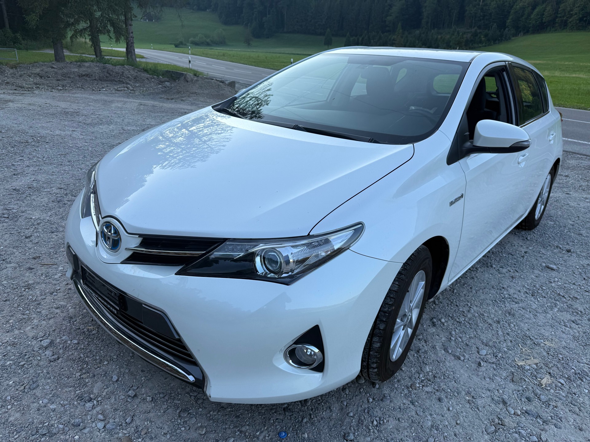 TOYOTA Auris 1.8 16V HSD Linea Trend-image-12