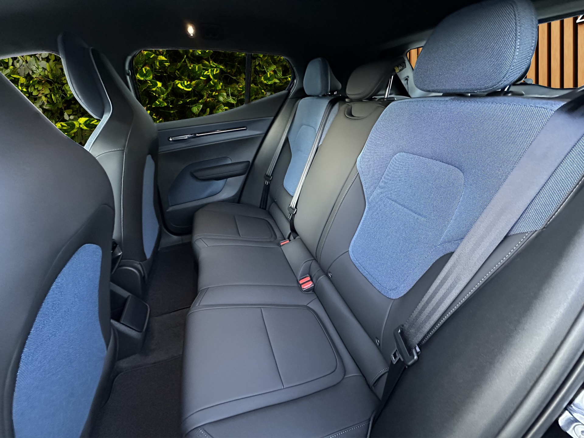 VOLVO EX30 E60 Twin Plus Performance AWD-image-14