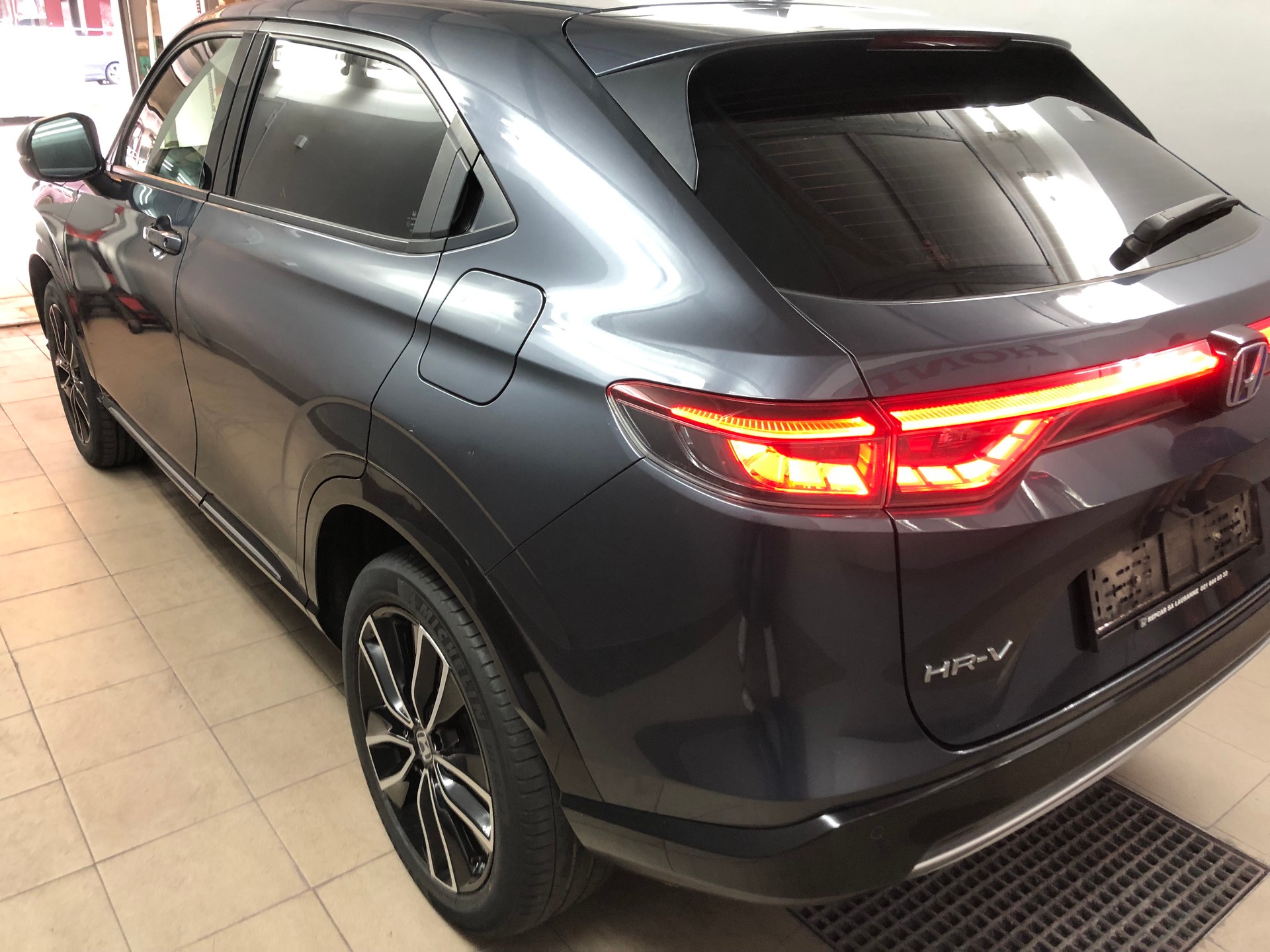 HONDA HR-V 1.5i-MMD Advance Style CVT-image-4