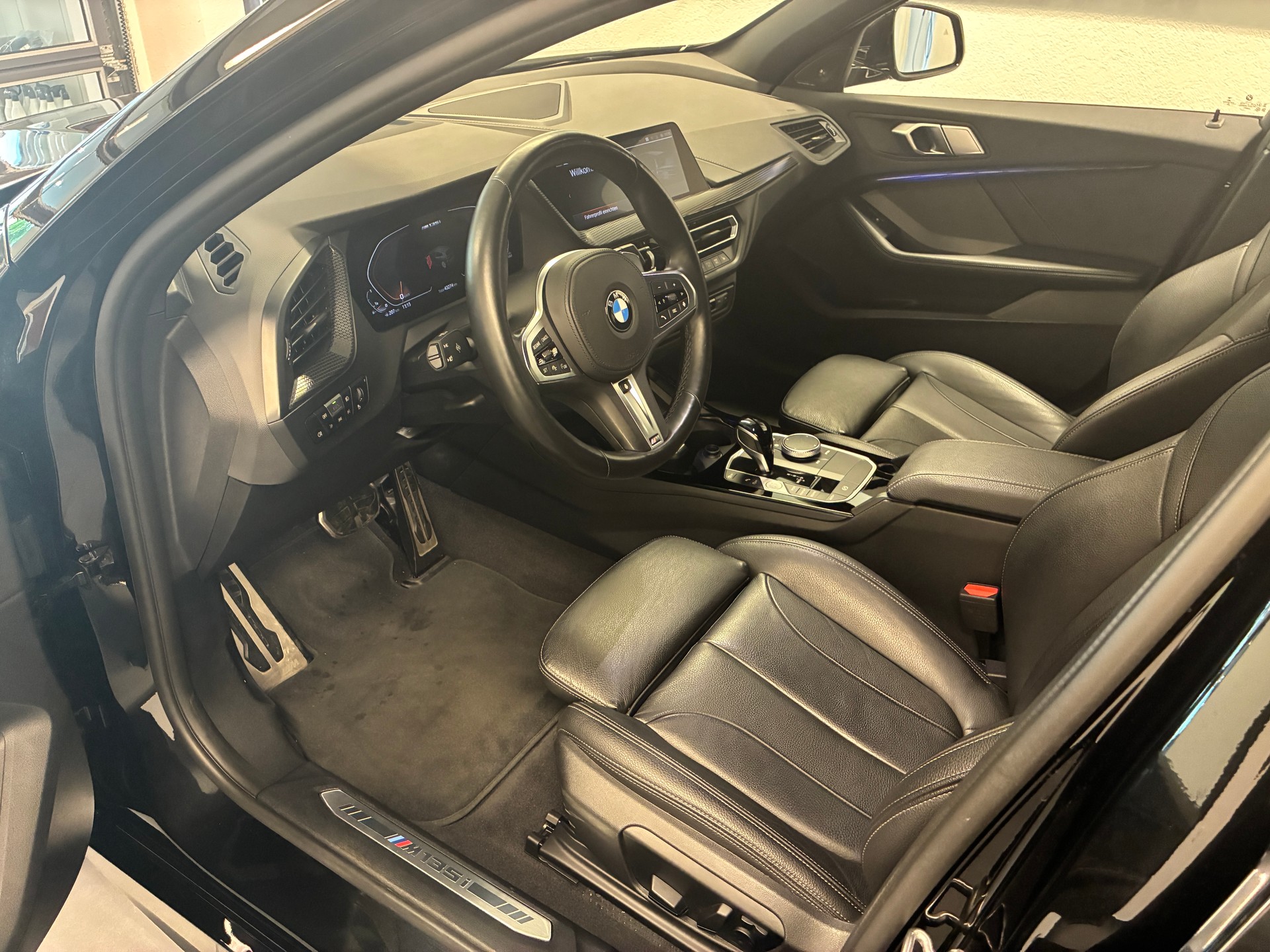 BMW M135i xDrive-image-8