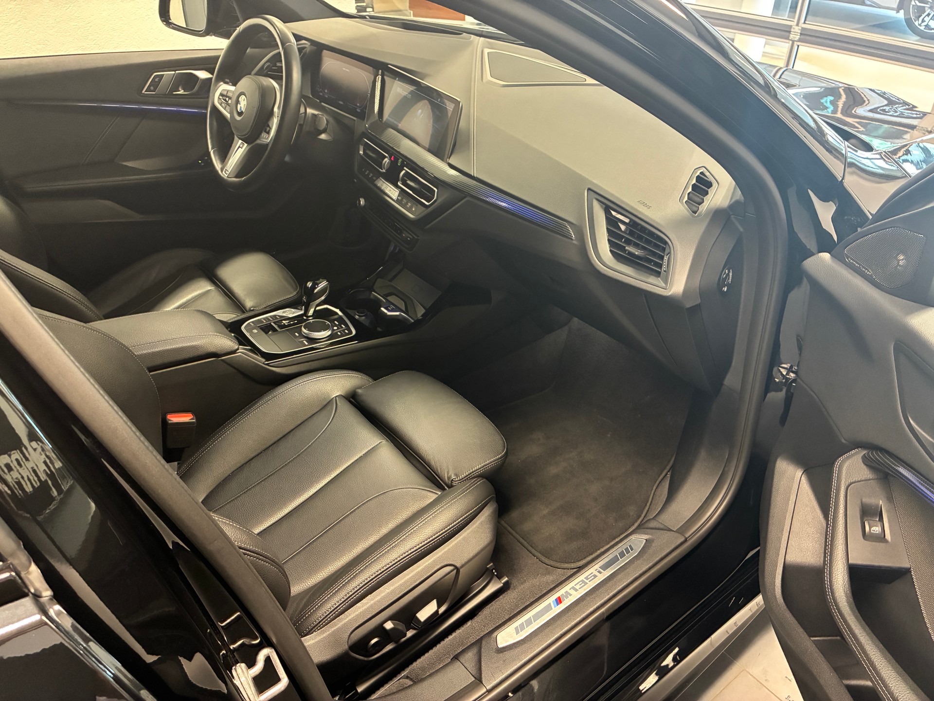 BMW M135i xDrive-image-9