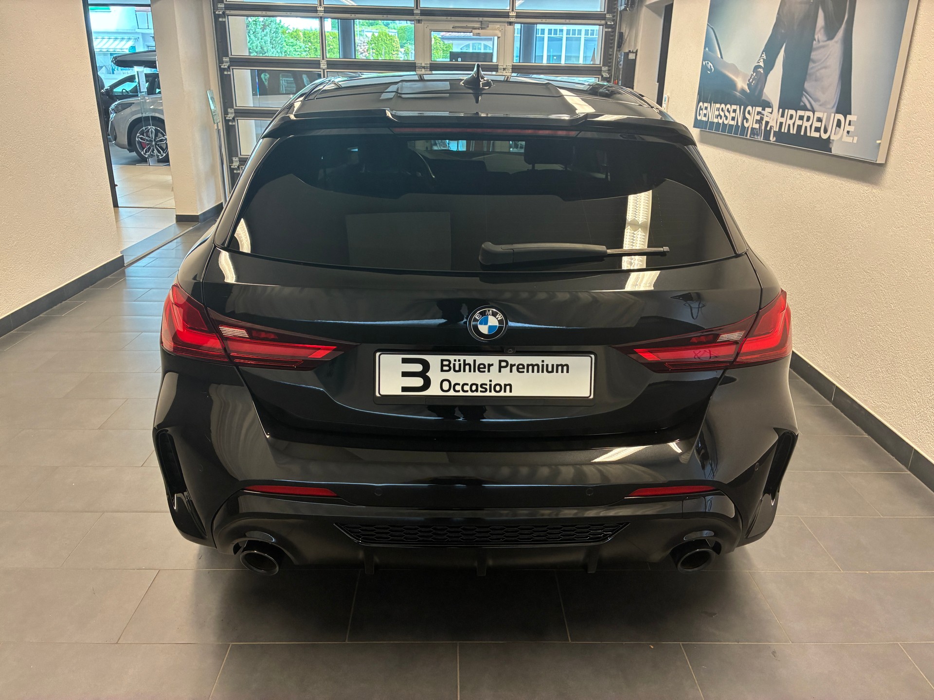 BMW M135i xDrive-image-4