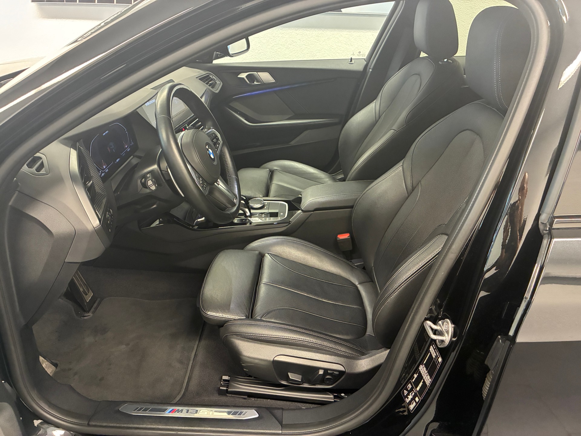 BMW M135i xDrive-image-7