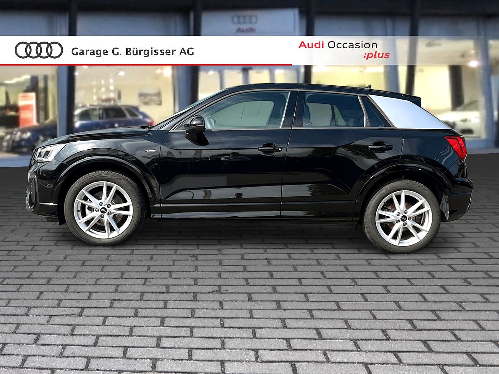 AUDI Q2 40 TFSI S line quattro S-tronic Mythosschwarz Metallic-image-2