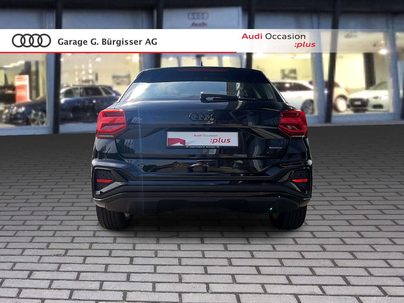 AUDI Q2 40 TFSI S line quattro S-tronic Mythosschwarz Metallic-image-4