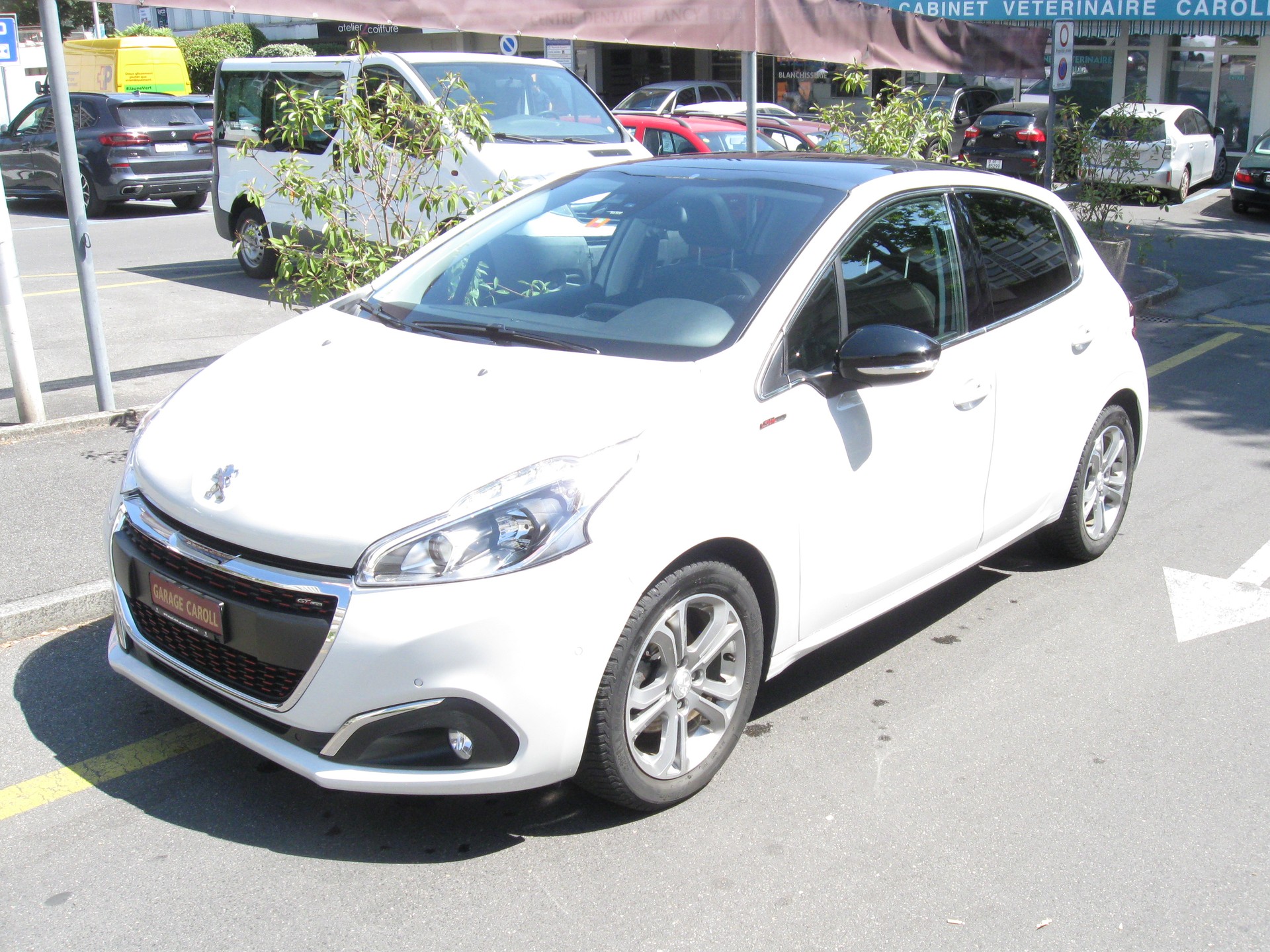 PEUGEOT 1.2i SST GTLine-image-3
