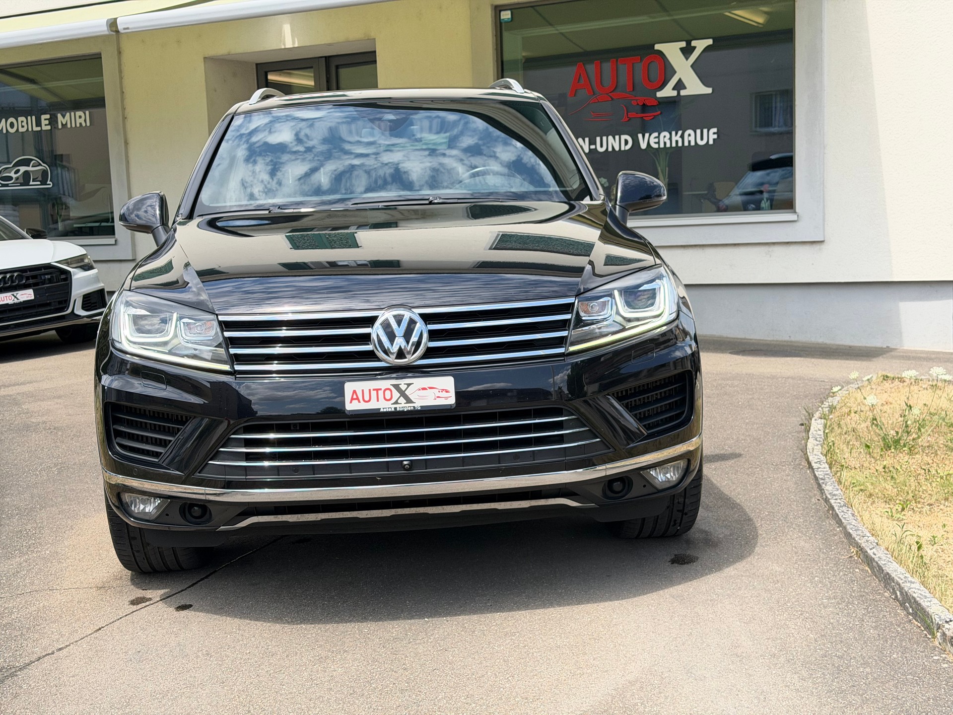 VW Touareg 3.0 TDI BMT Peak Tiptronic *Luftfahrwerk*AHK 3500 Kg-image-3