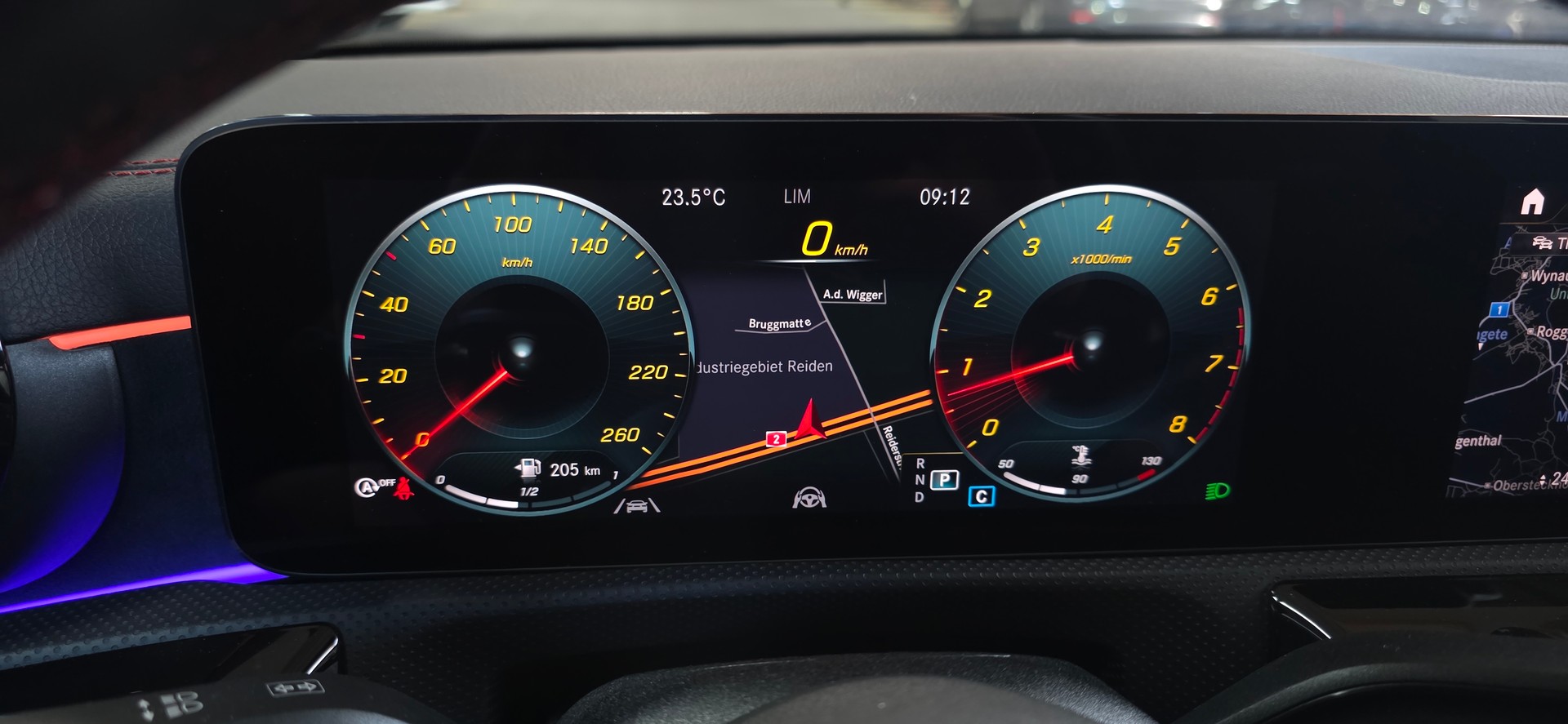 MERCEDES-BENZ CLA 250 4Matic AMG Line 7G-DCT *360°Kamera*Spurhalte-&Bremsassistent*Ambiente*Sitzheizung*-image-13