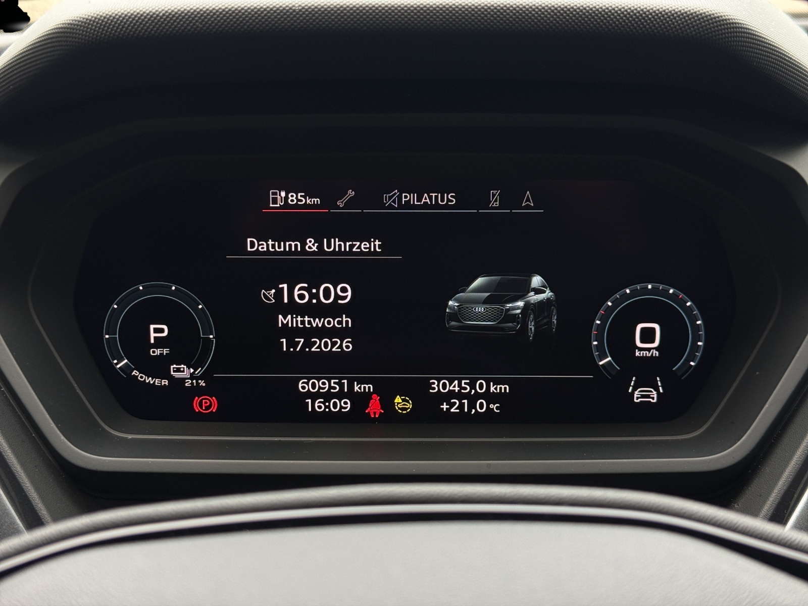 AUDI Audi Q4 Sportback e-tron 50 quattro-image-12