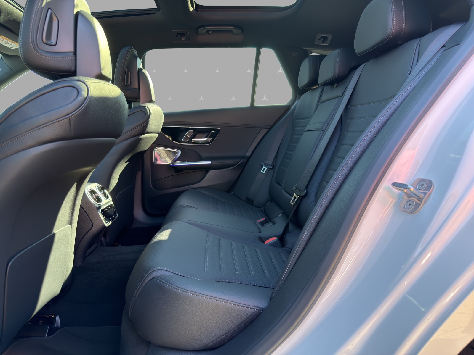 MERCEDES-BENZ C 220 d T 4 Matic Swiss Star-image-11