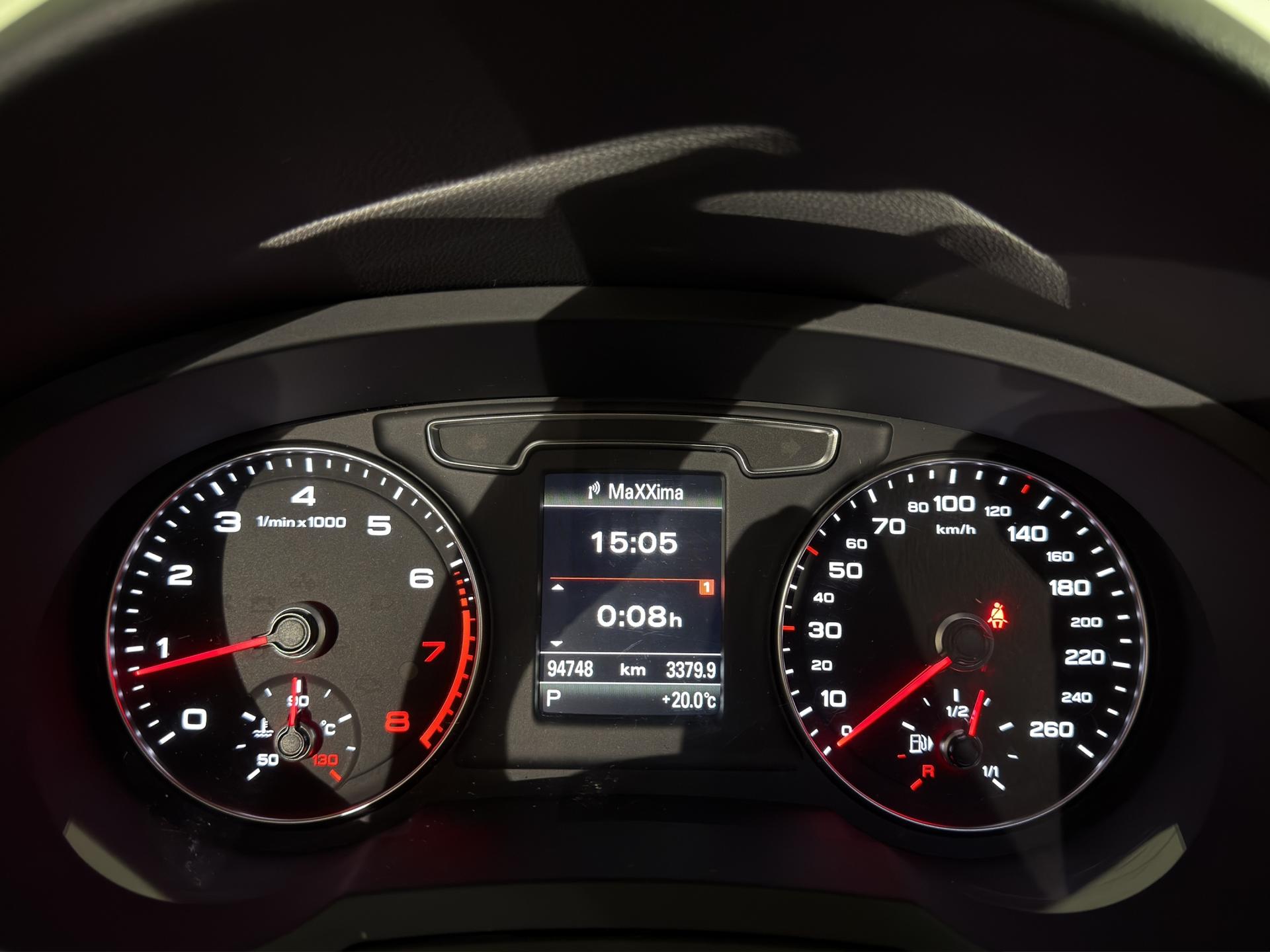 AUDI Q3 1.4 TFSI sport S-tronic-image-10