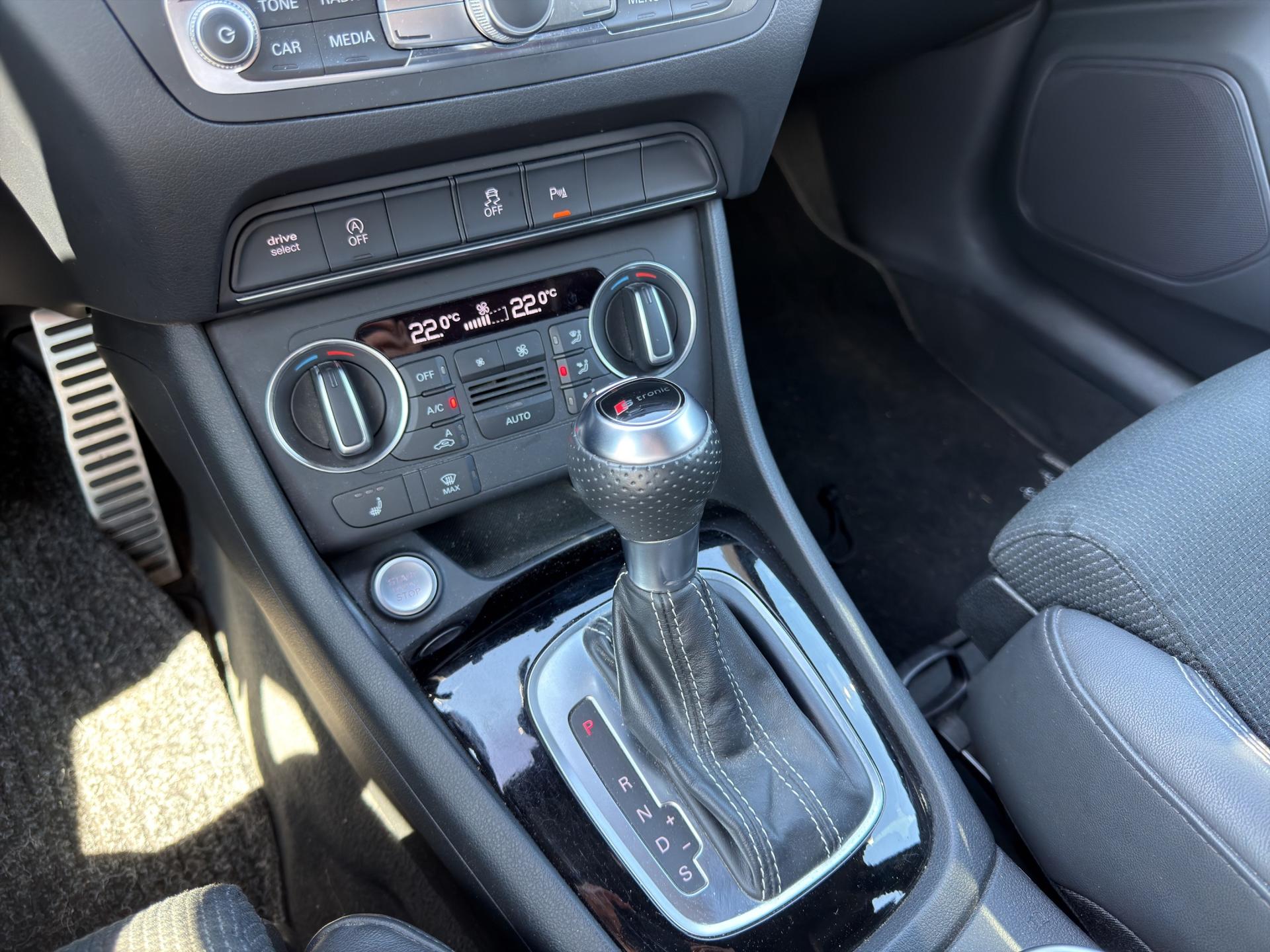 AUDI Q3 1.4 TFSI sport S-tronic-image-20