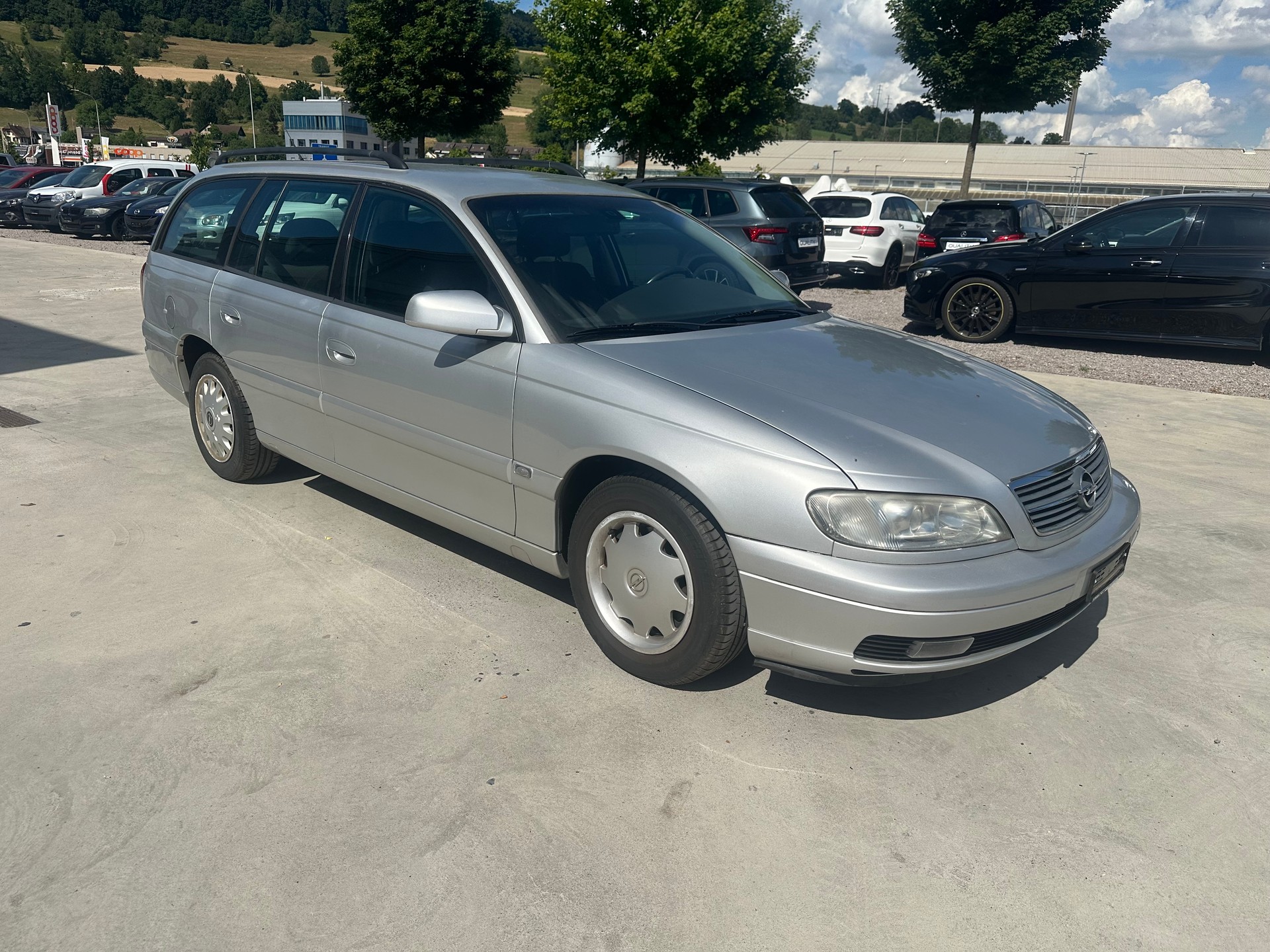 OPEL Omega 2.2i 16V Limited-image-3